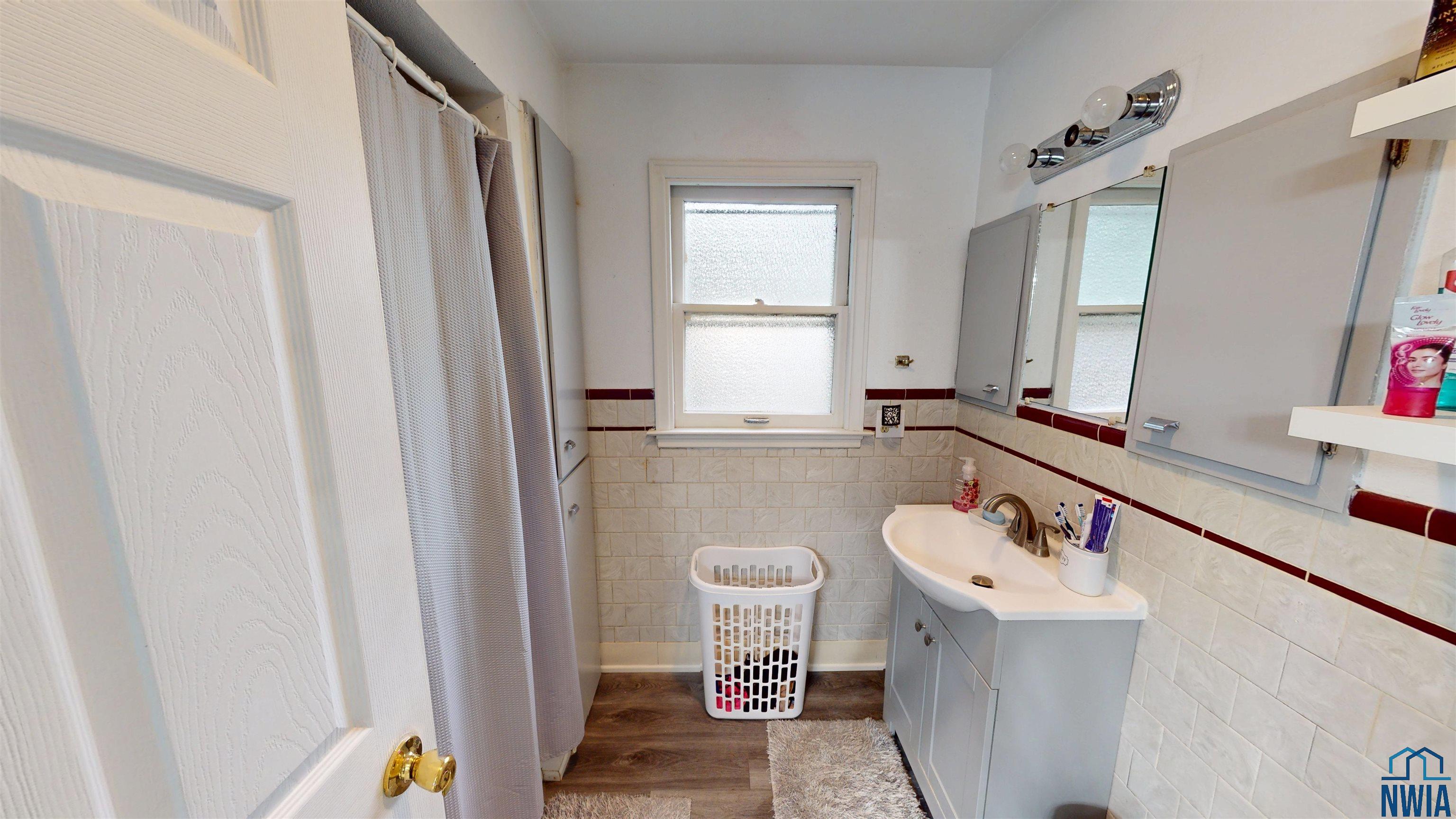 MLS #830369