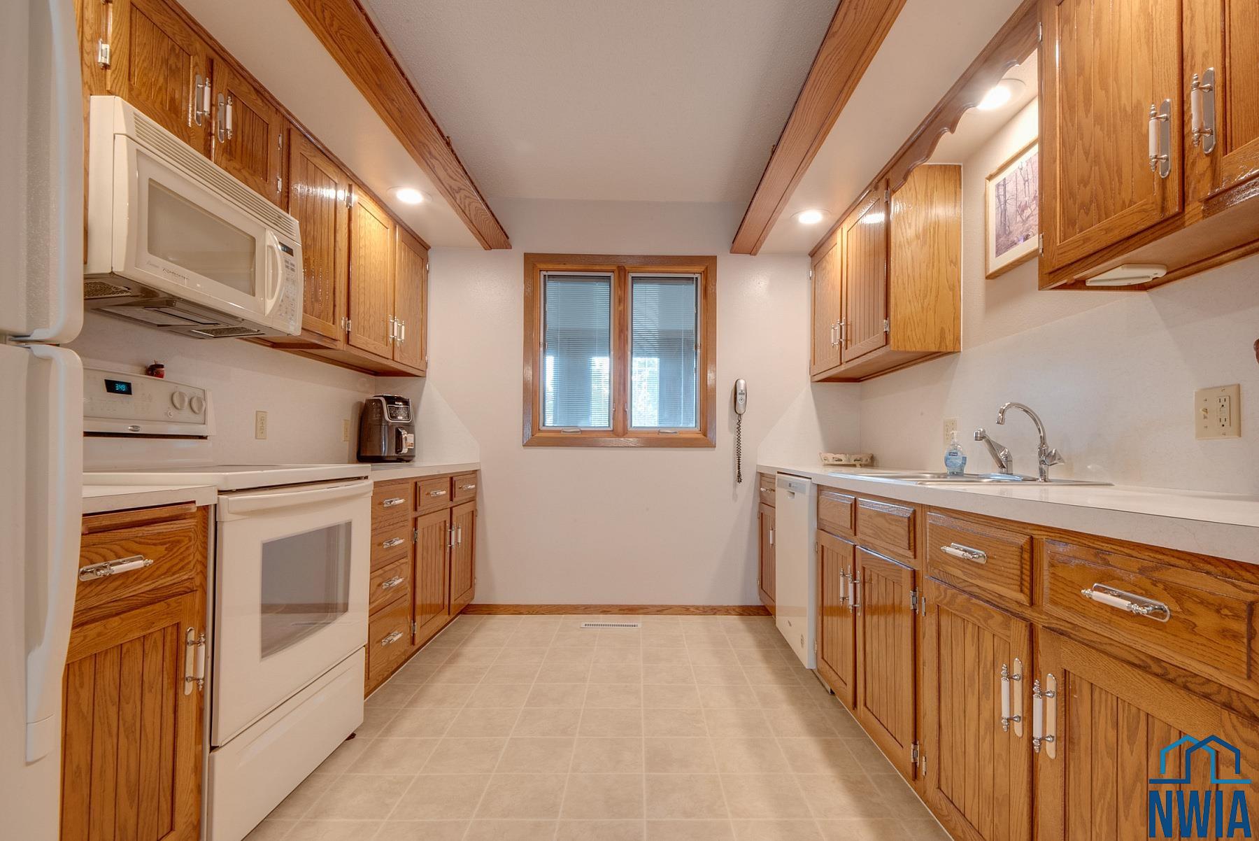 MLS #830403