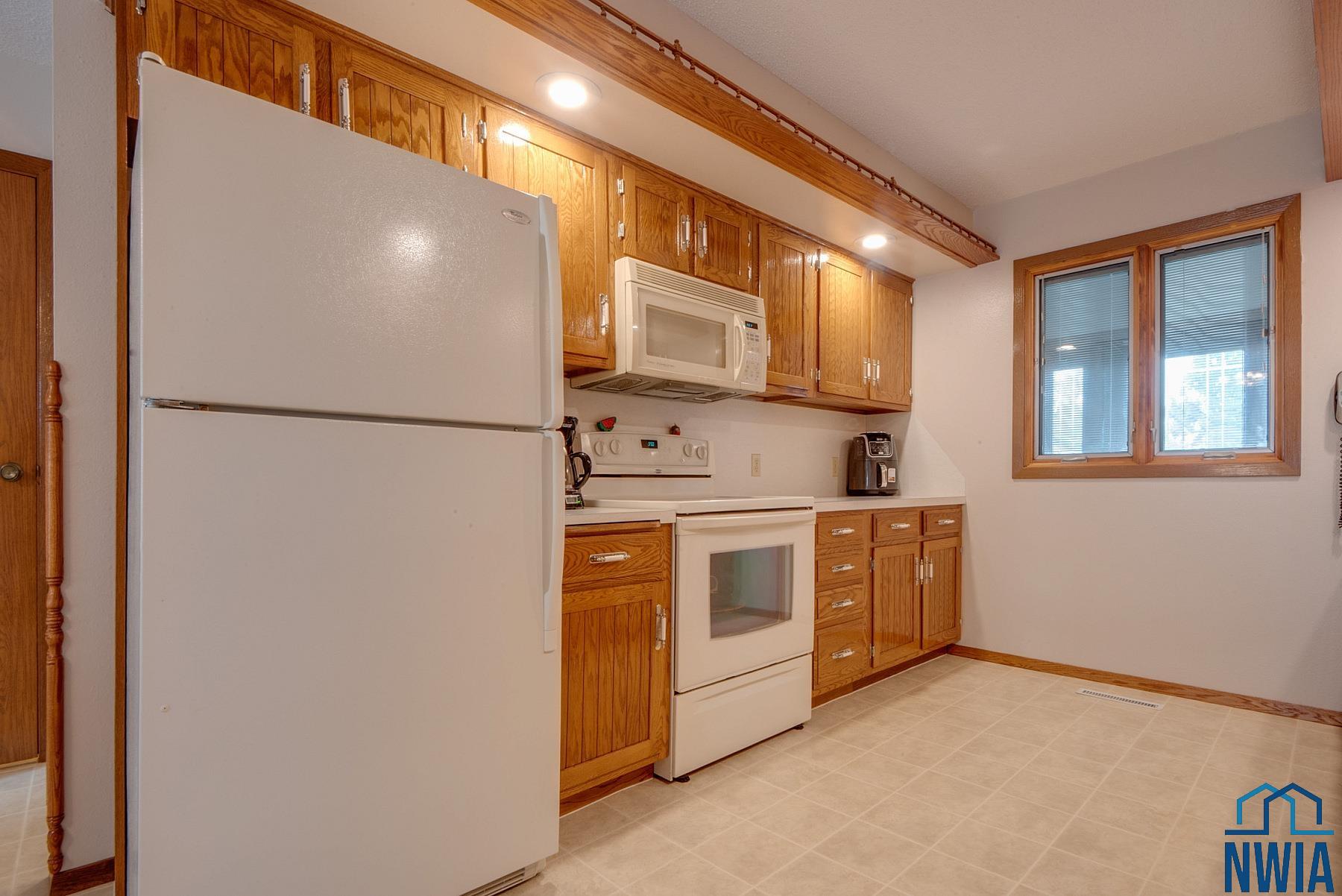 MLS #830403