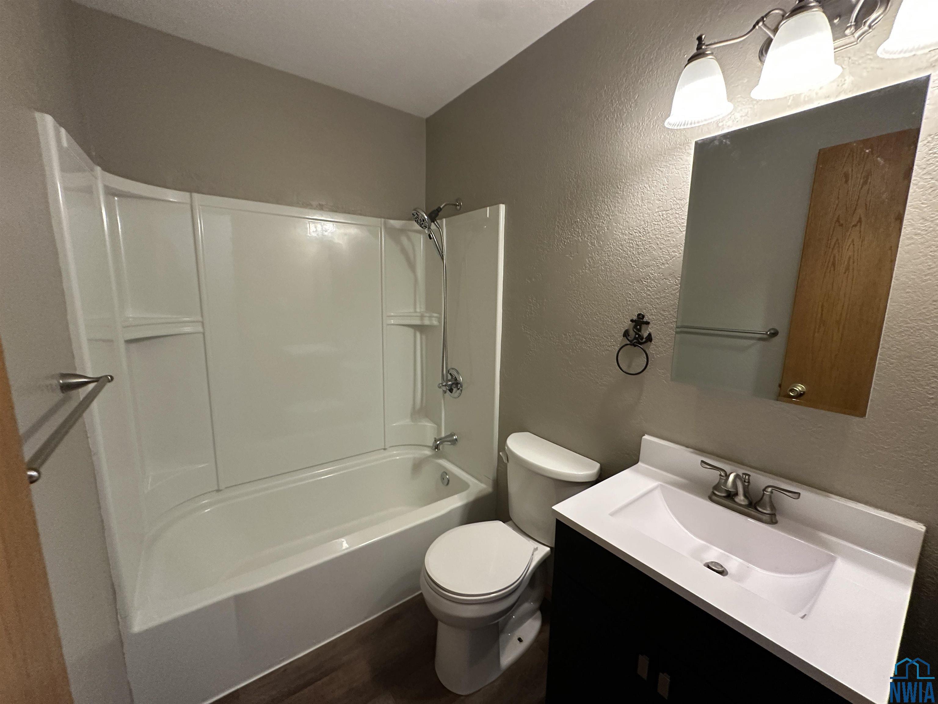 MLS #830413