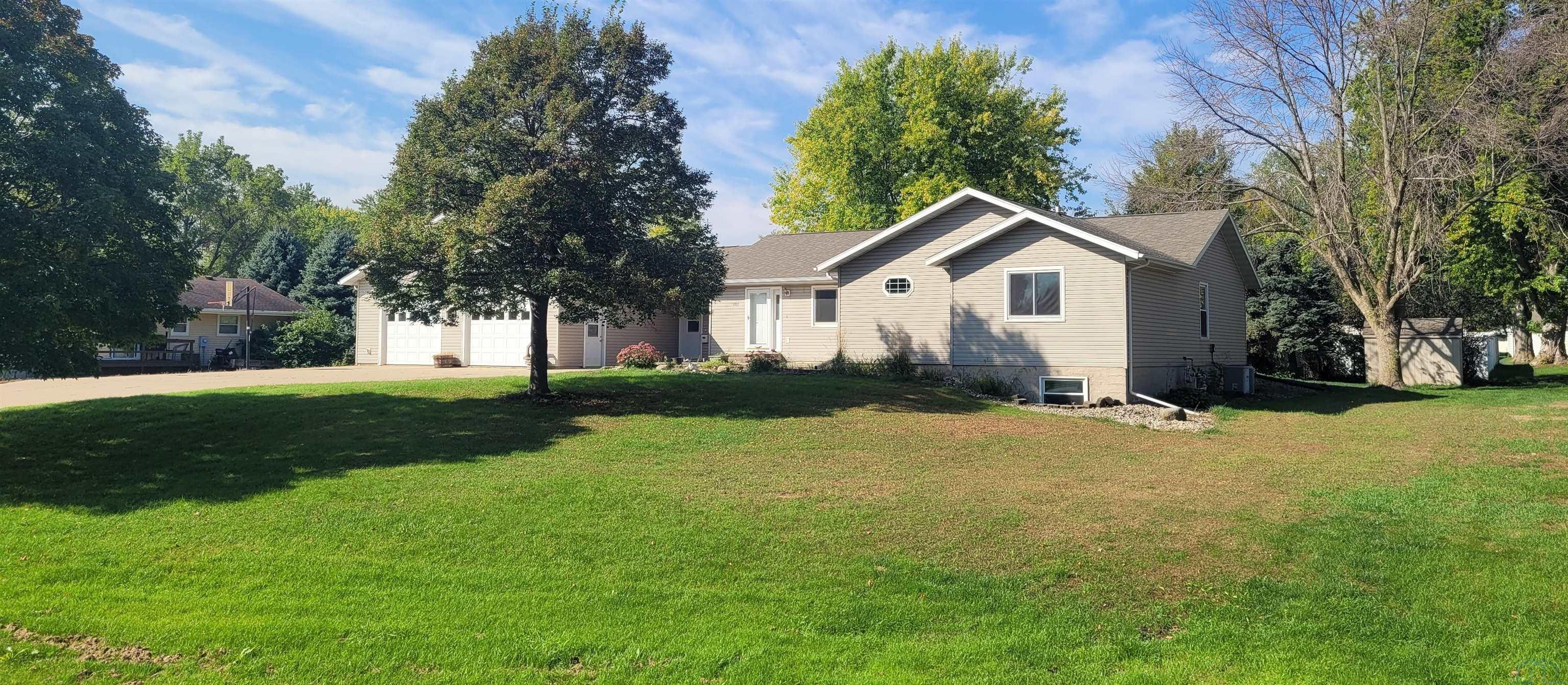 501 Joyce St, Sanborn, IA 51248 