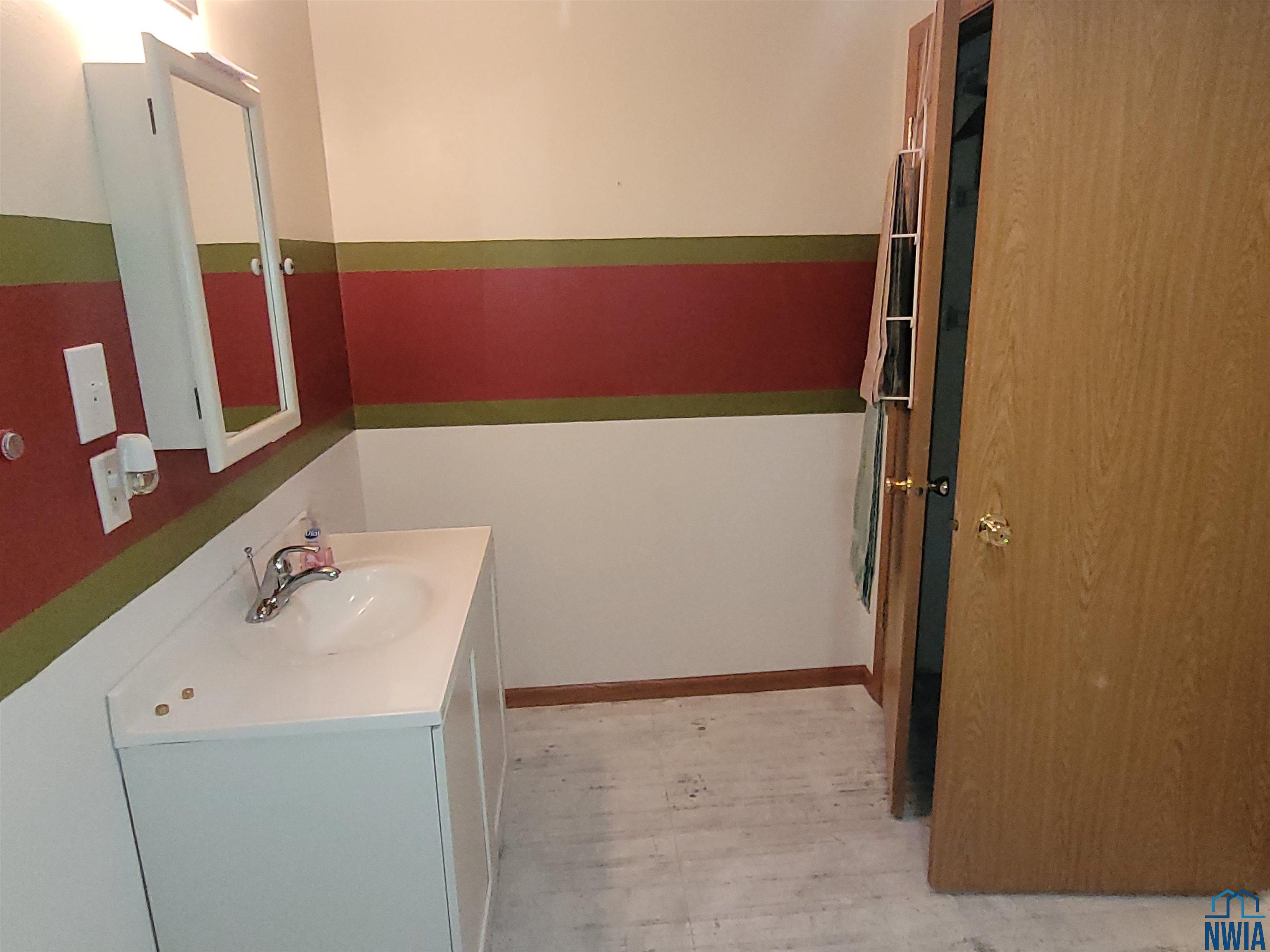 MLS #830414