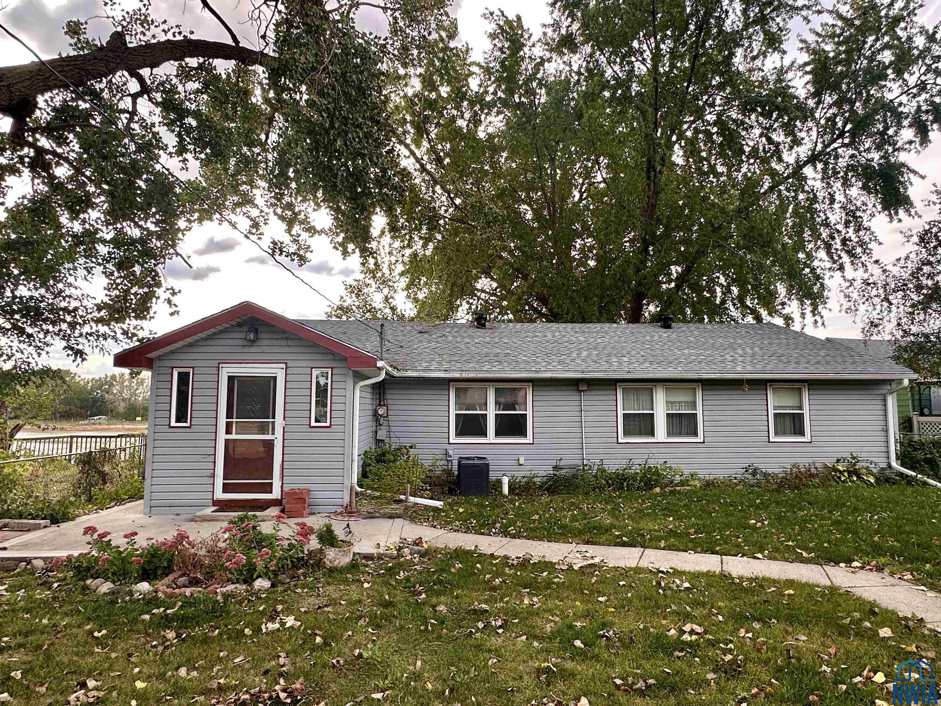 MLS #830415