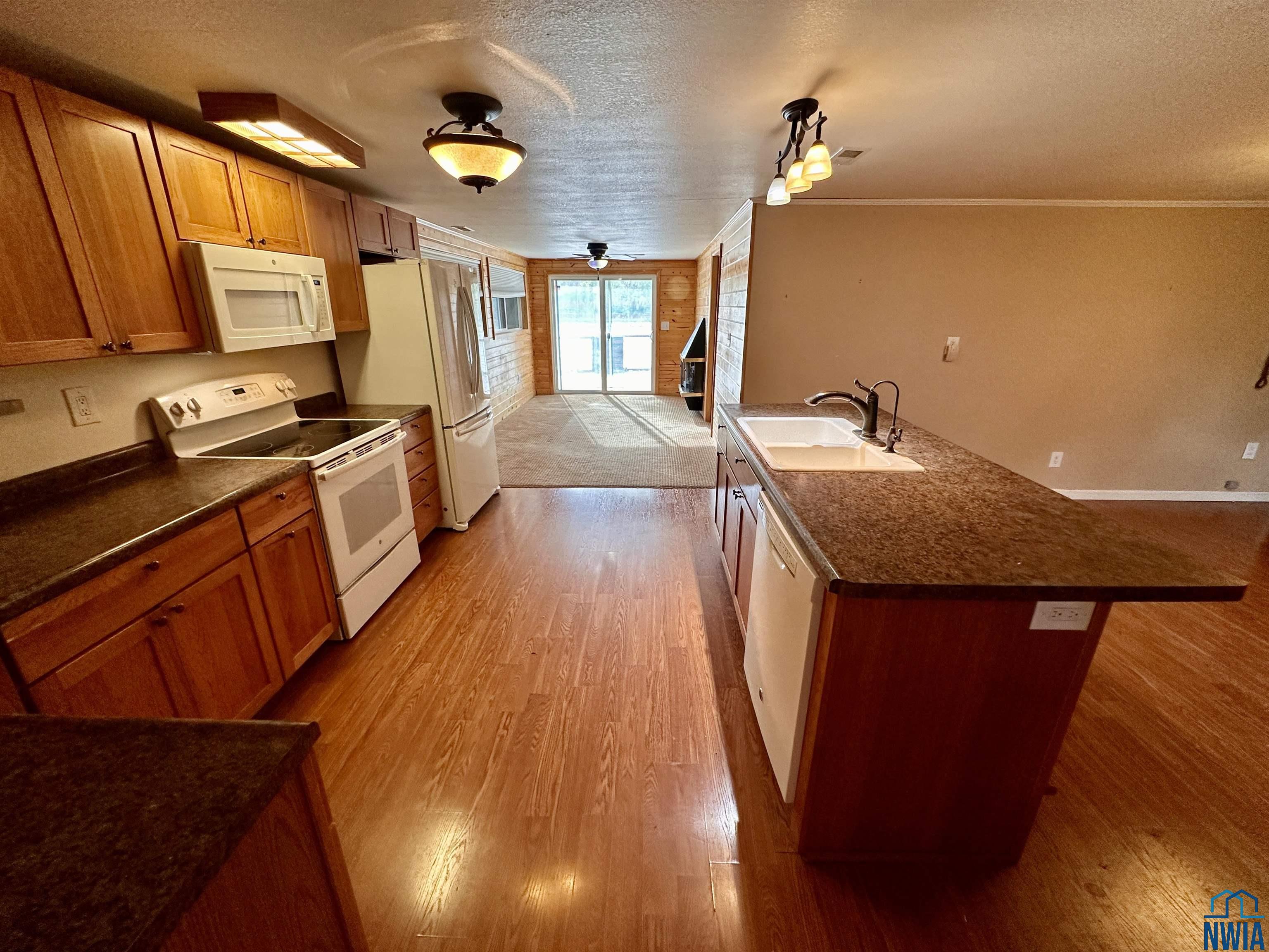 MLS #830415