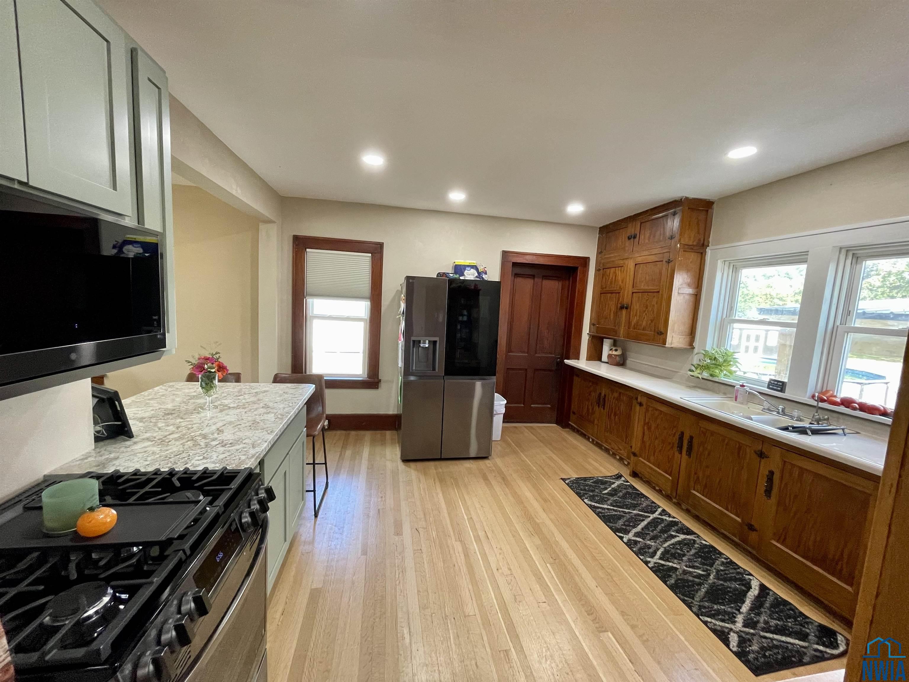 MLS #830427