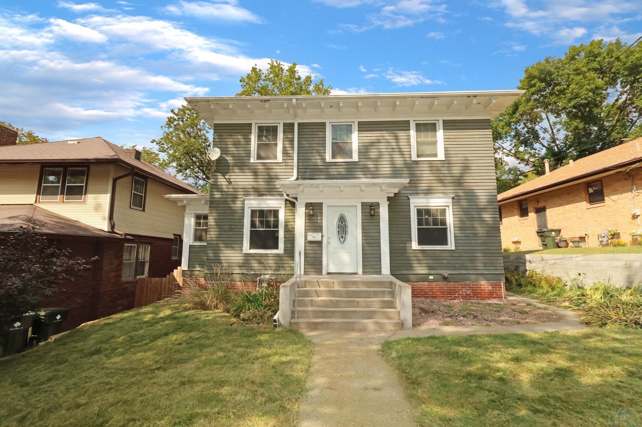 107 Stewart Avenue, Sioux City, IA 51104 