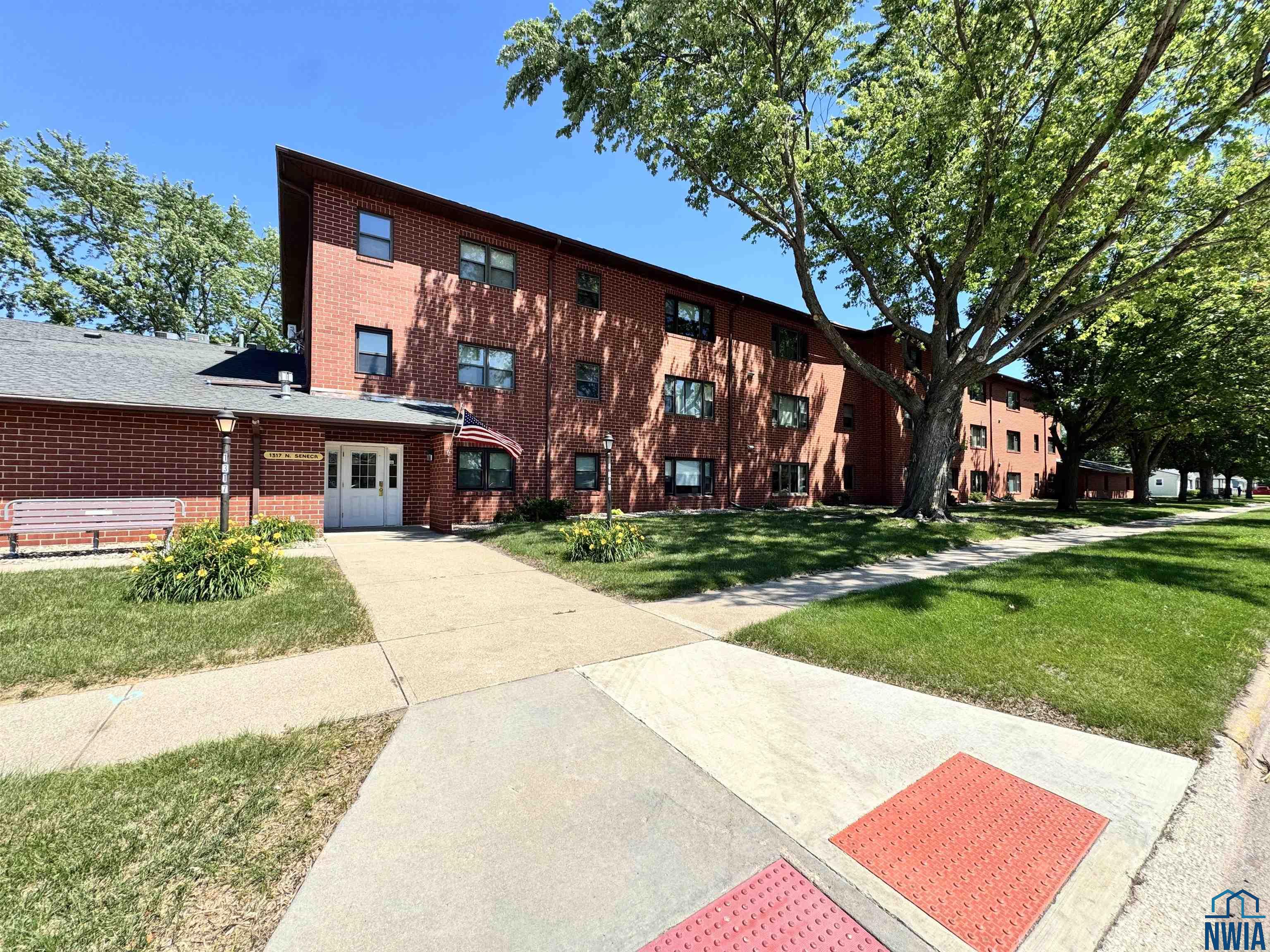 1317 SENECA ST #108, Storm Lake, IA 50588 