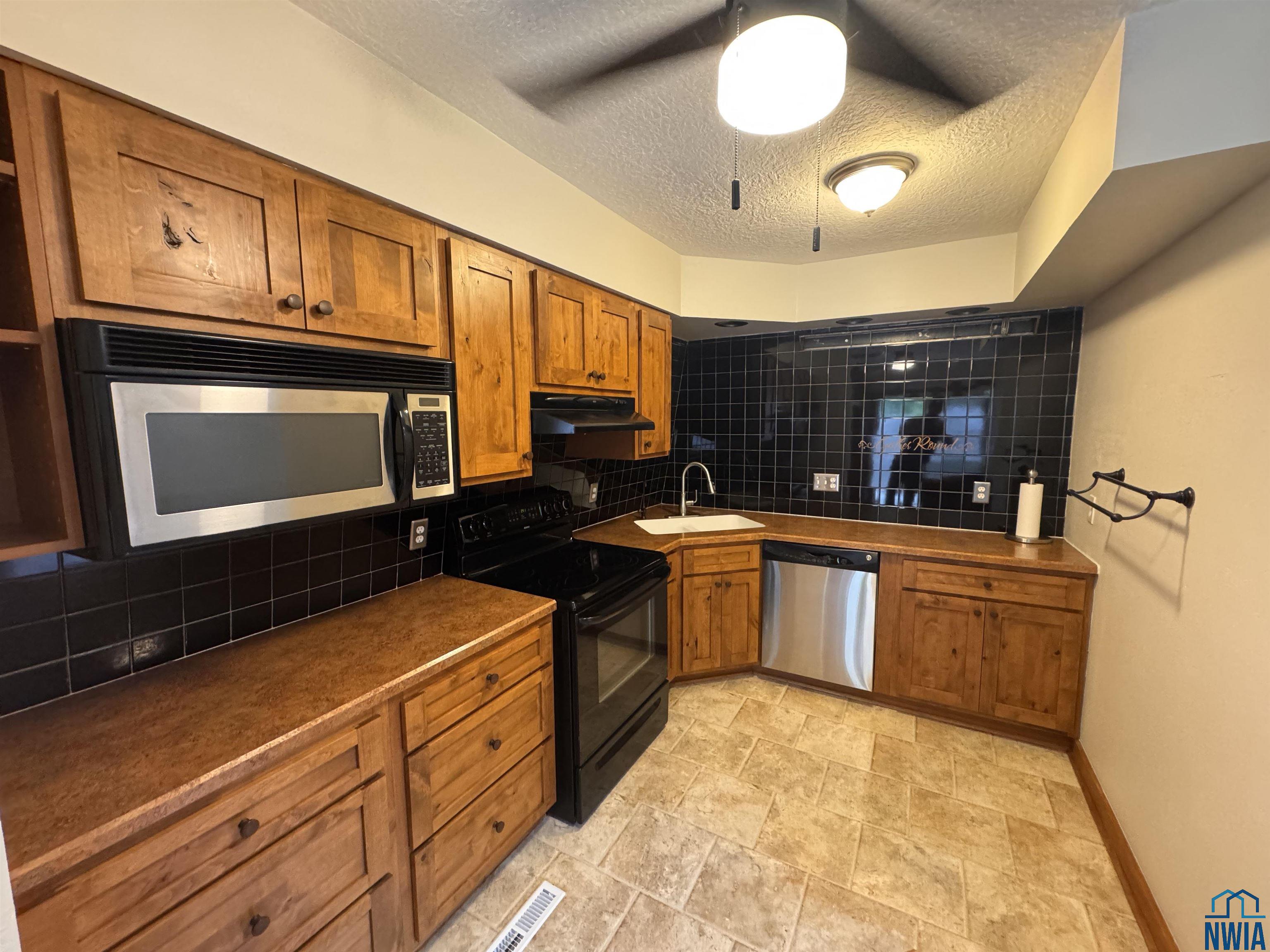MLS #830456