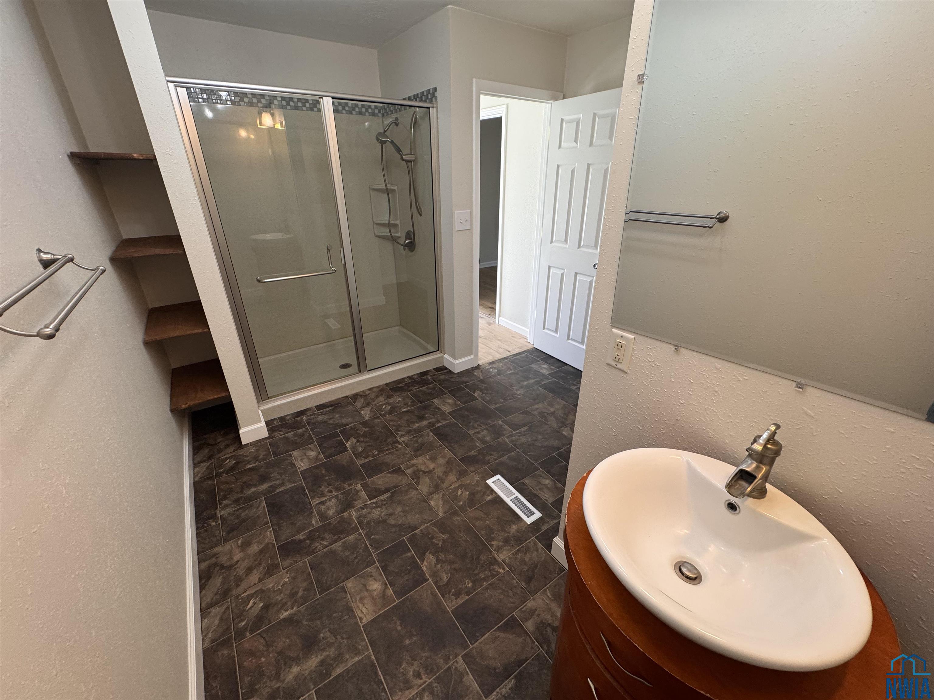MLS #830456