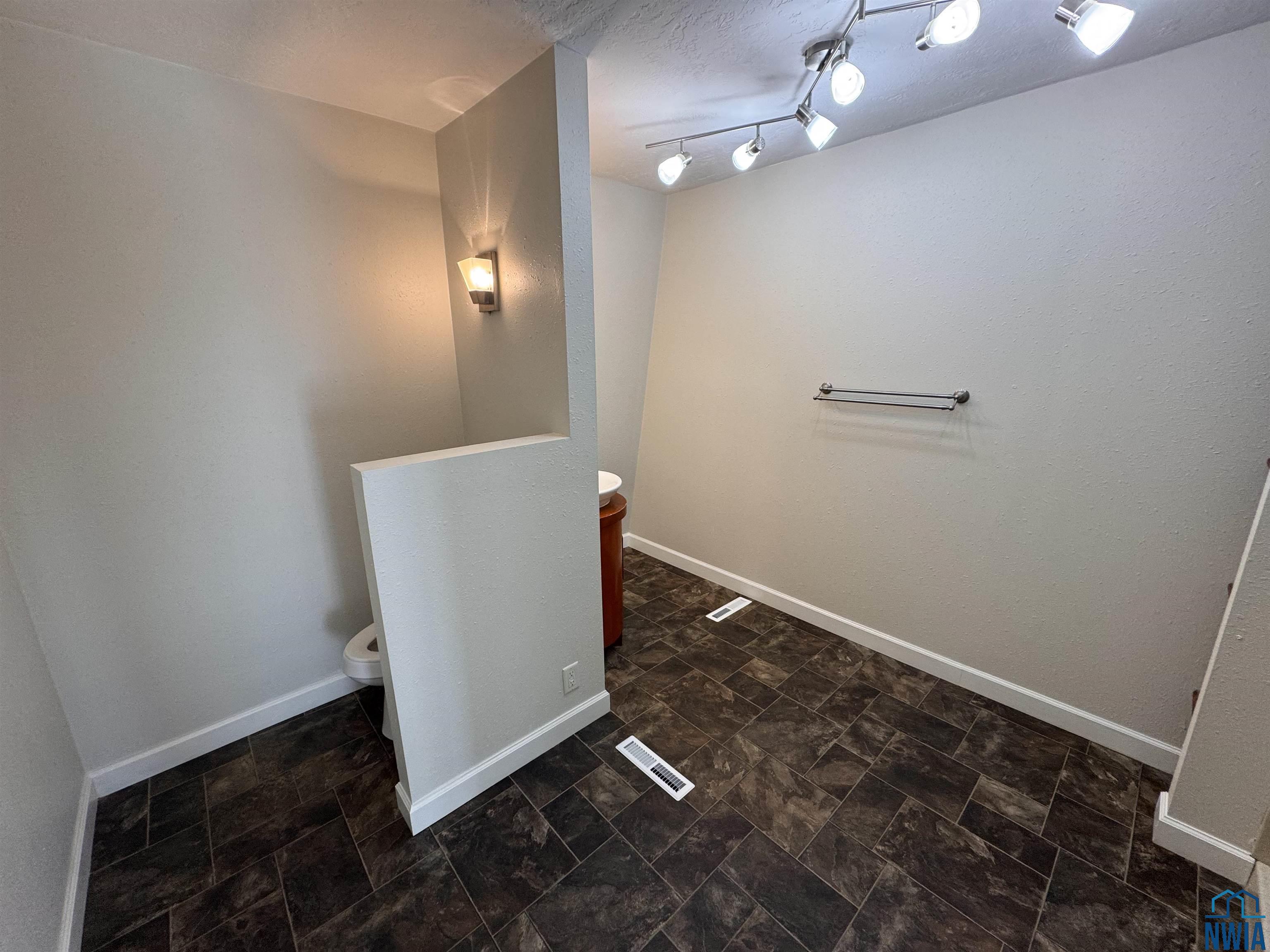 MLS #830456