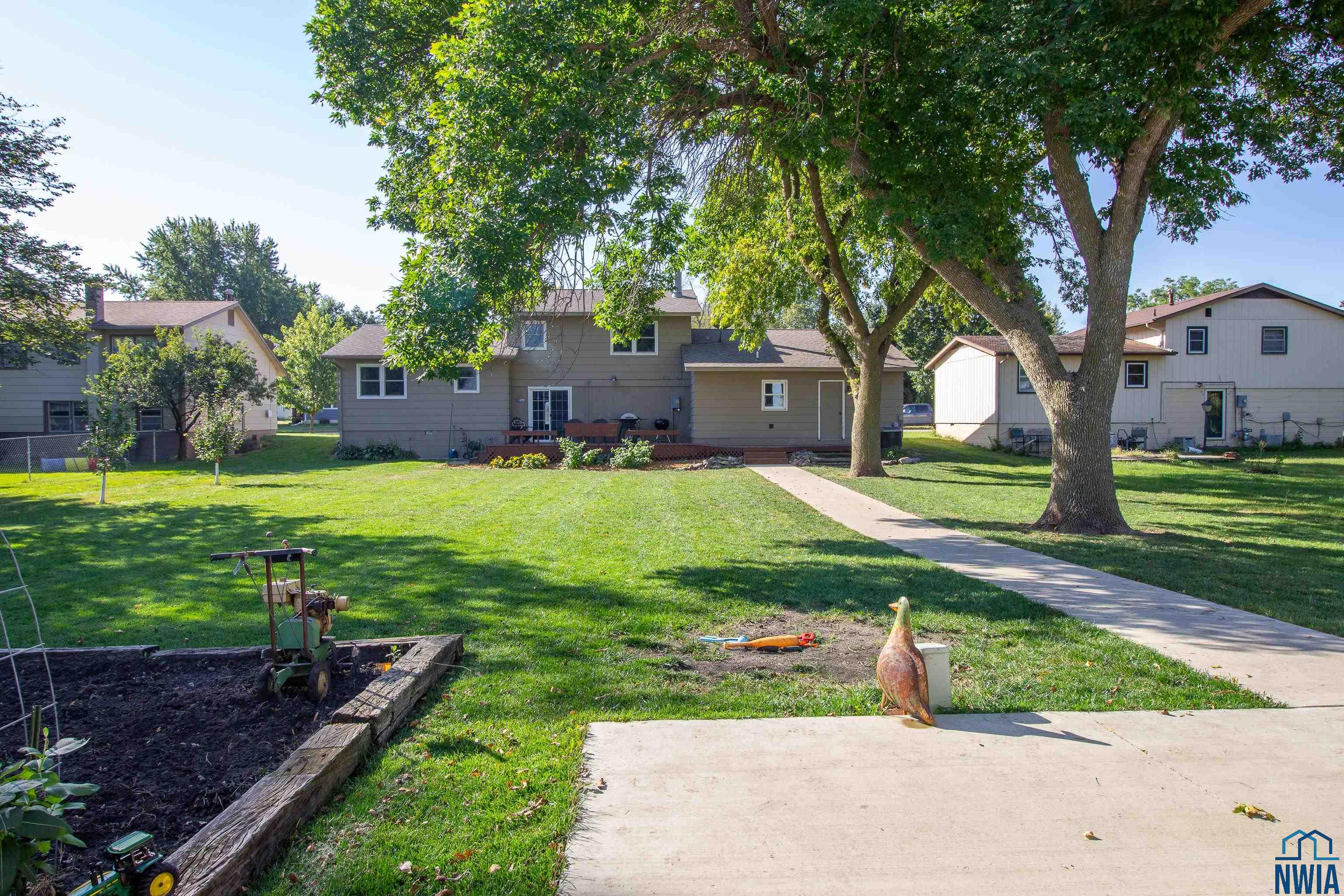 MLS #830469