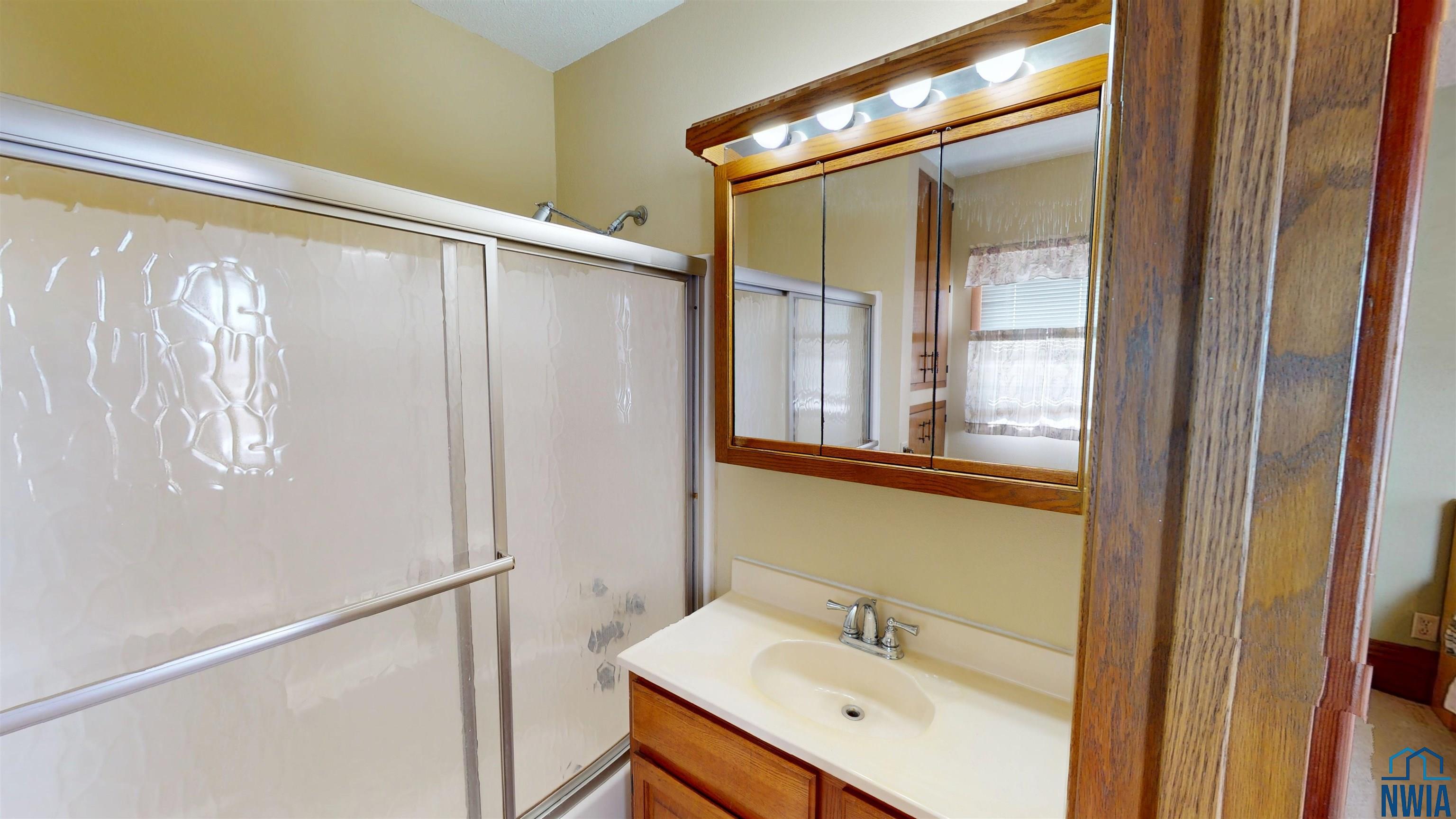 MLS #830477