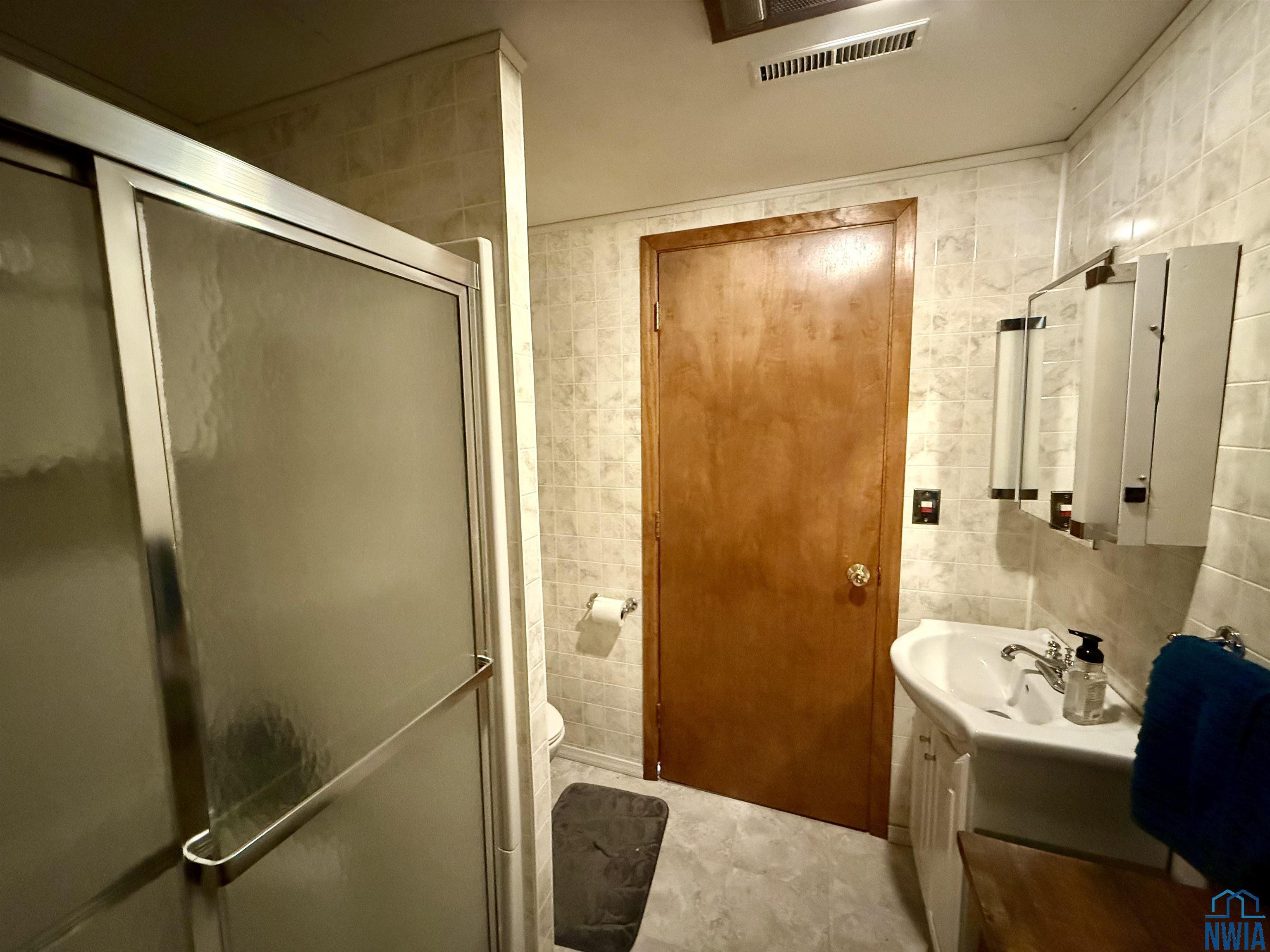 MLS #830478