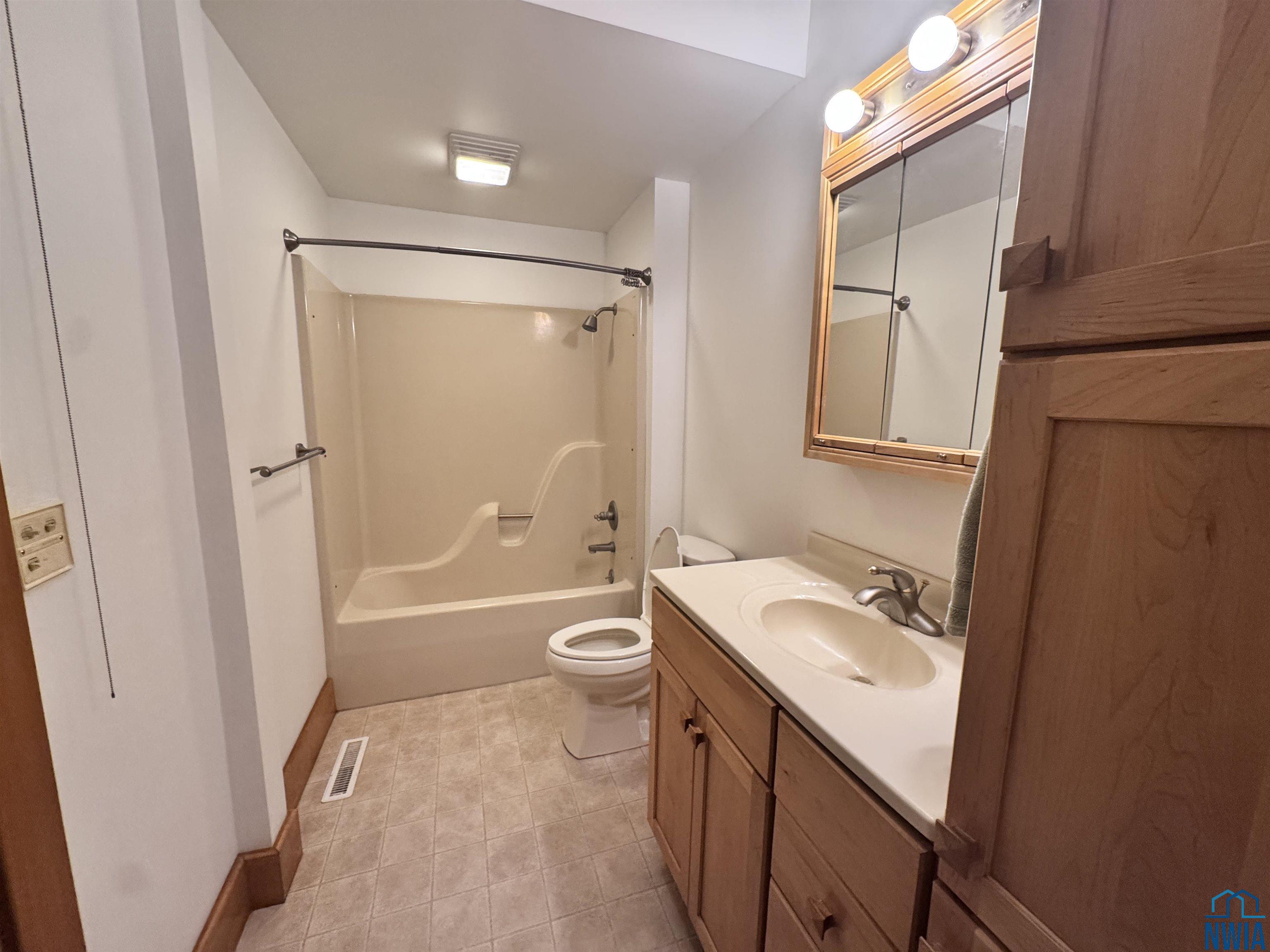 MLS #830479