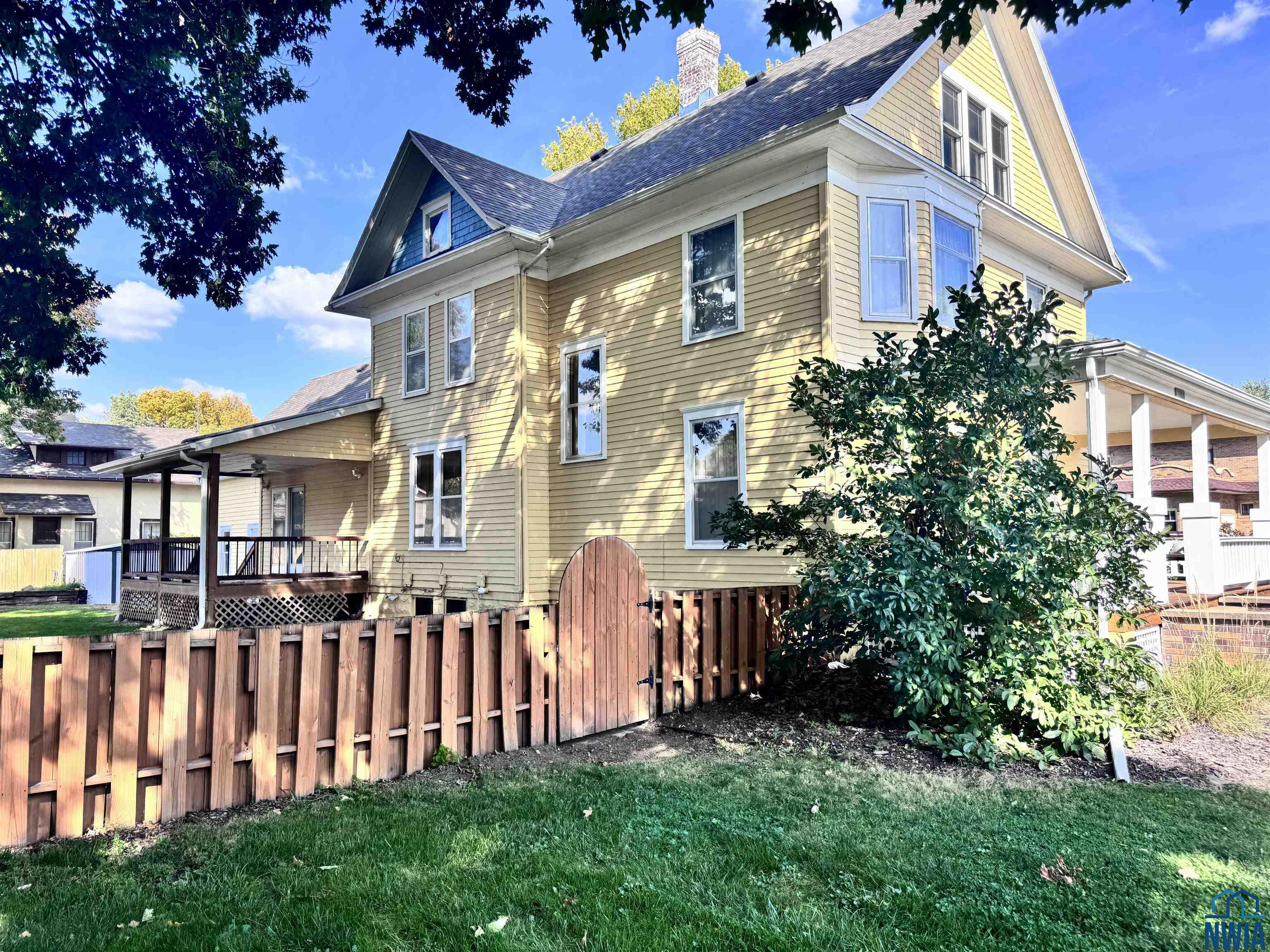 MLS #830479