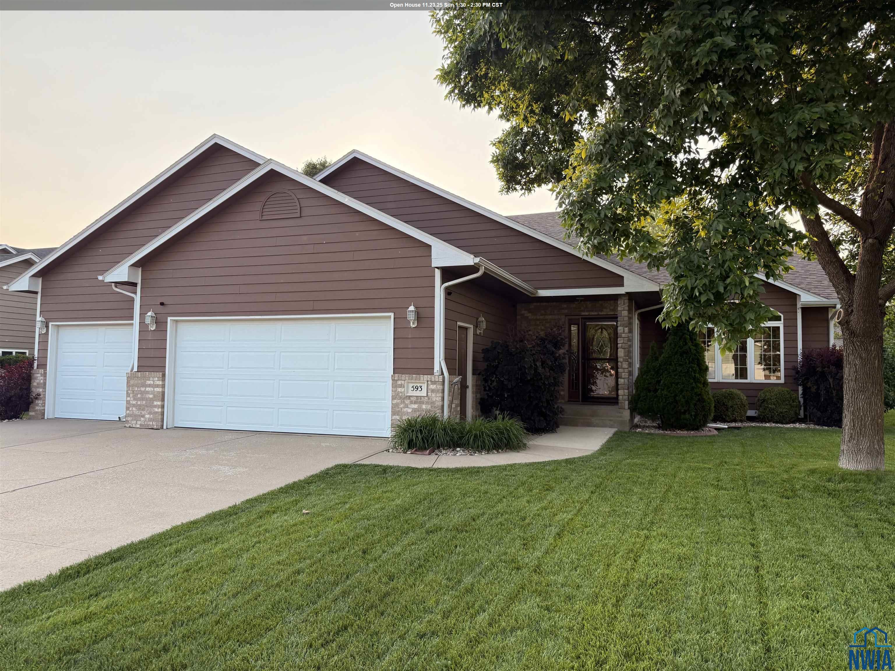 593 Fox Circle, Dakota Dunes, SD 57049 