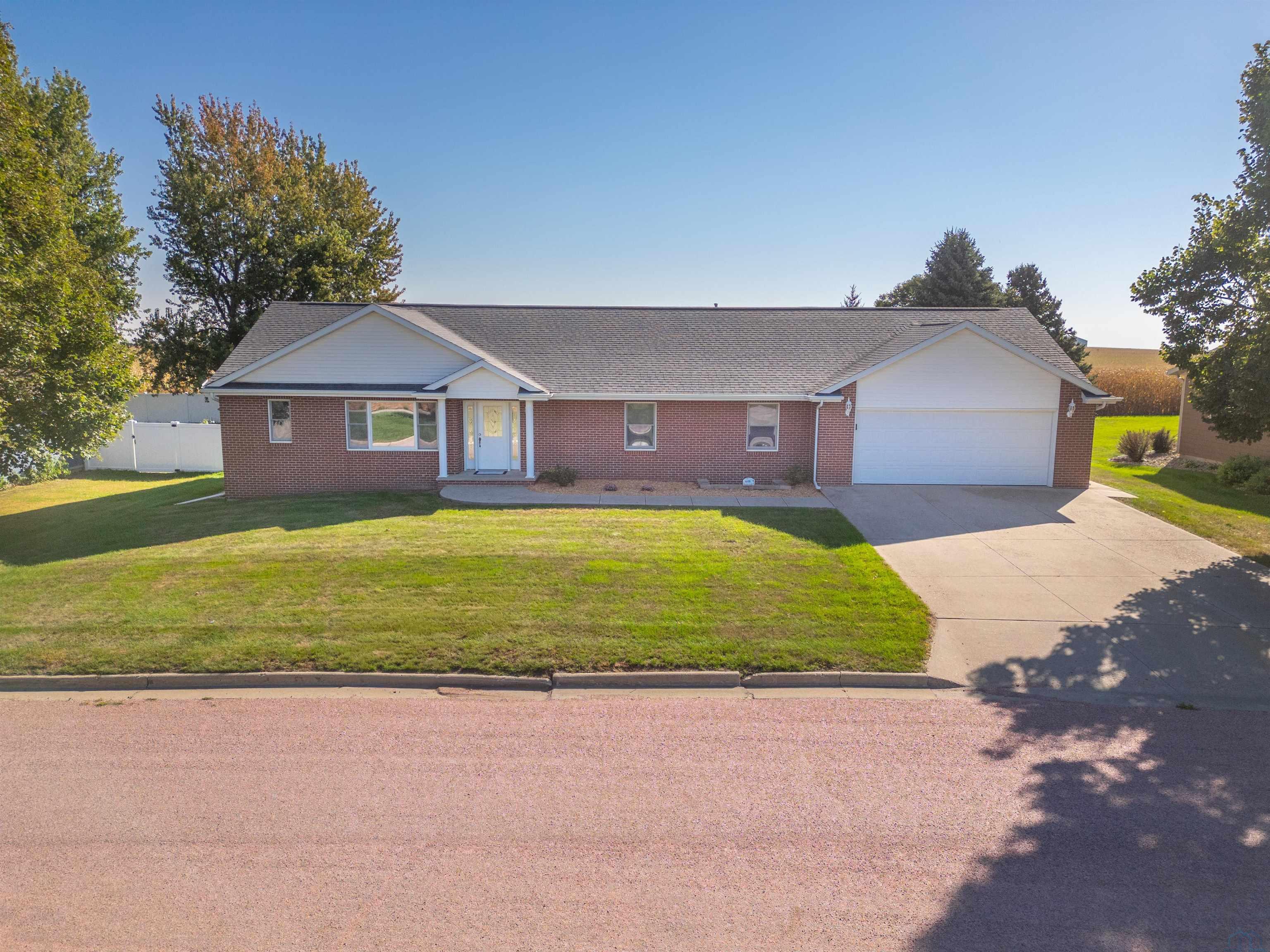 608 Douglas Street S, Inwood, IA 51240 