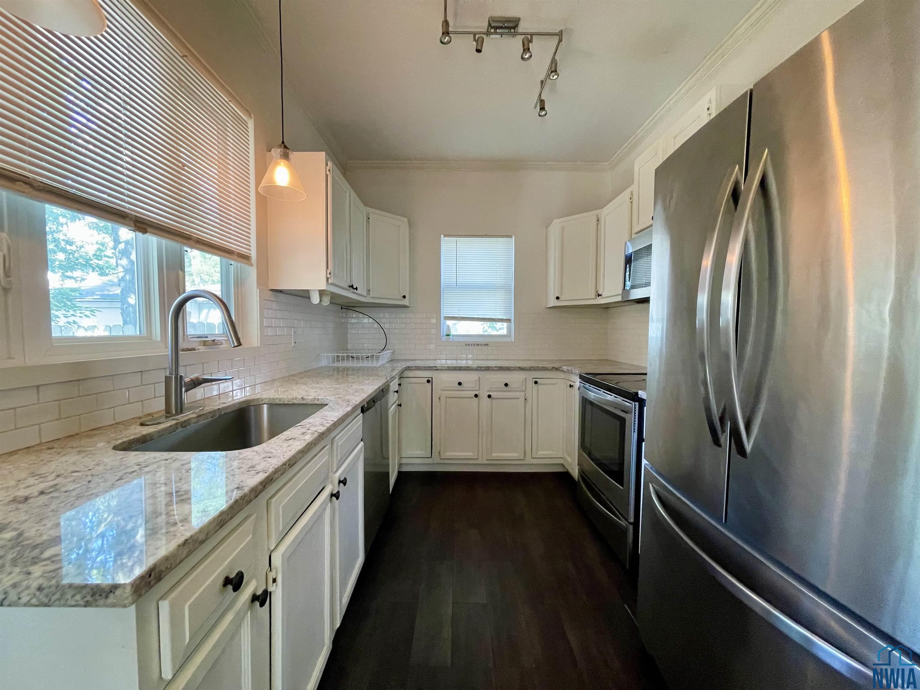 MLS #830515