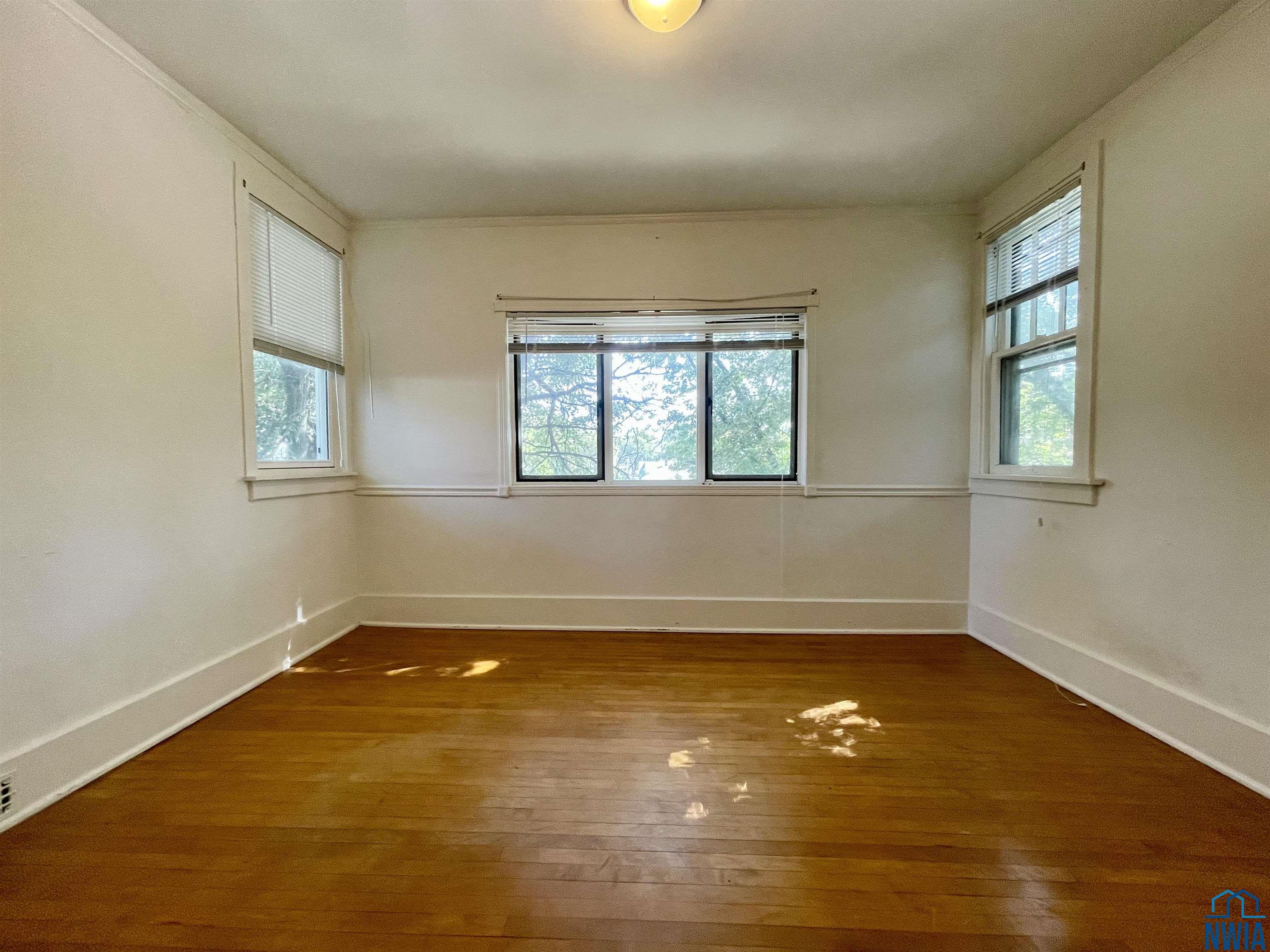 MLS #830515