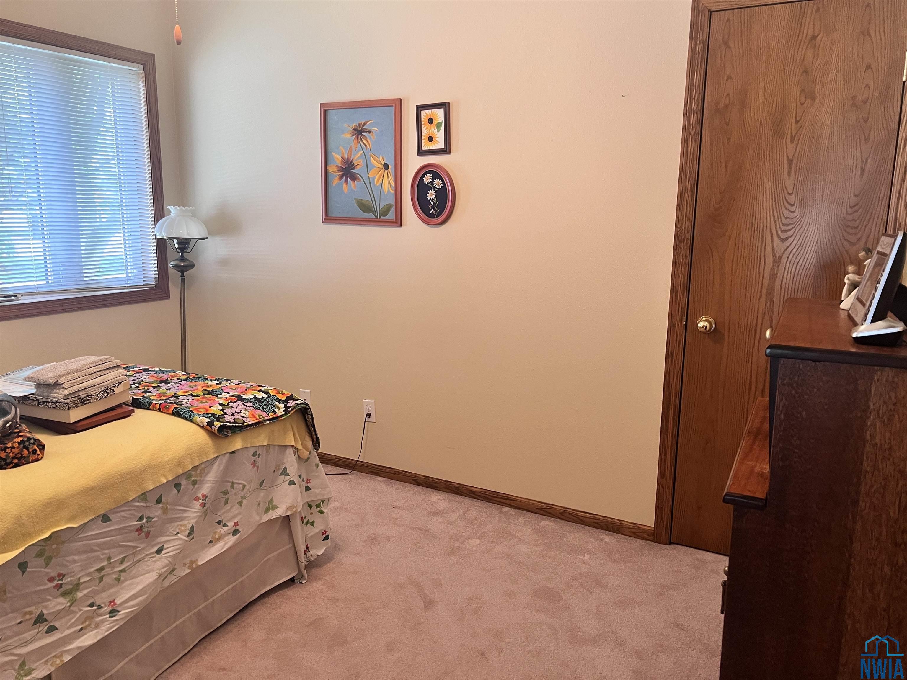 MLS #830516