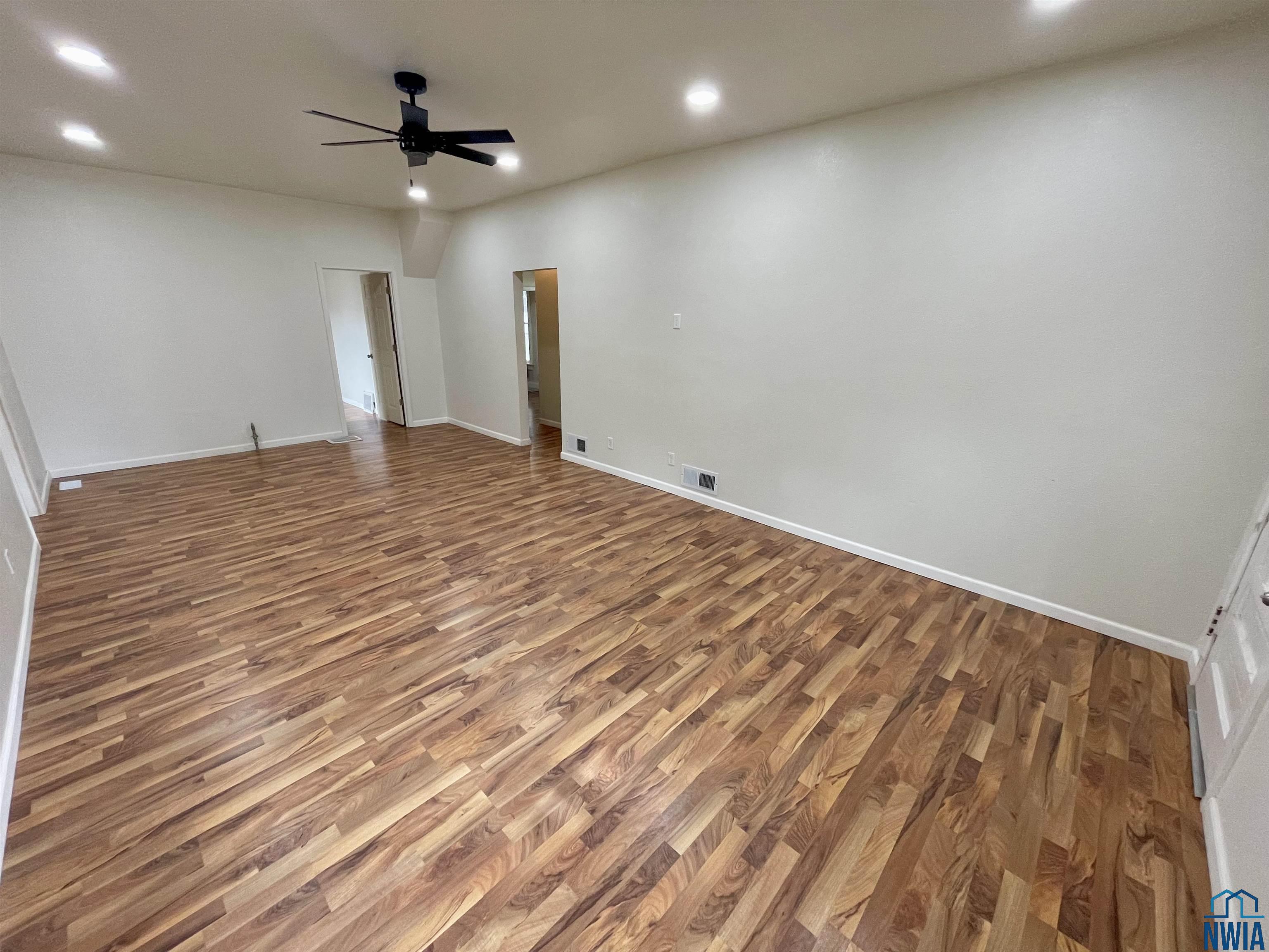 MLS #830519