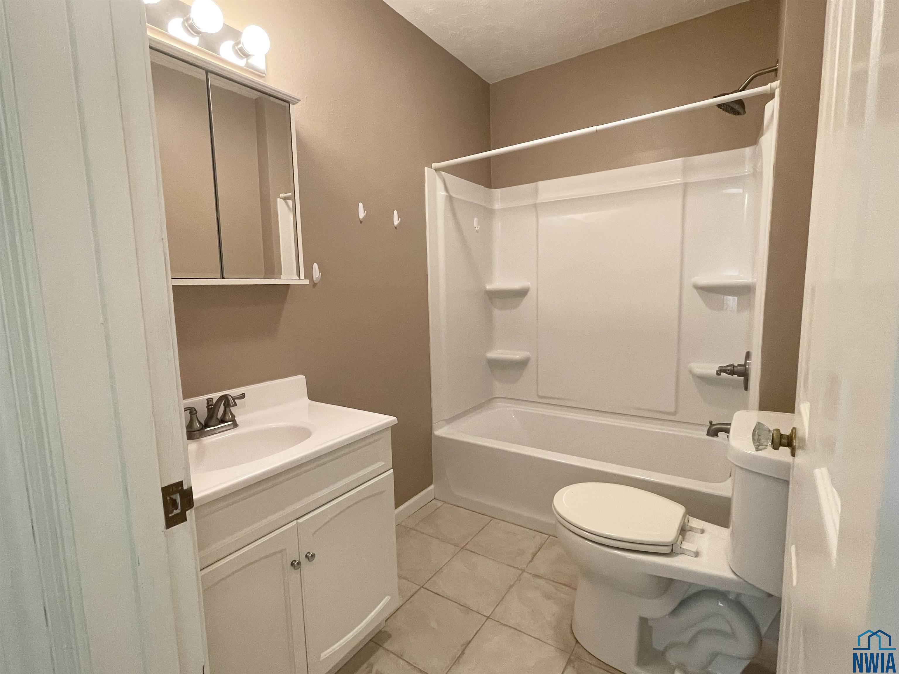 MLS #830522