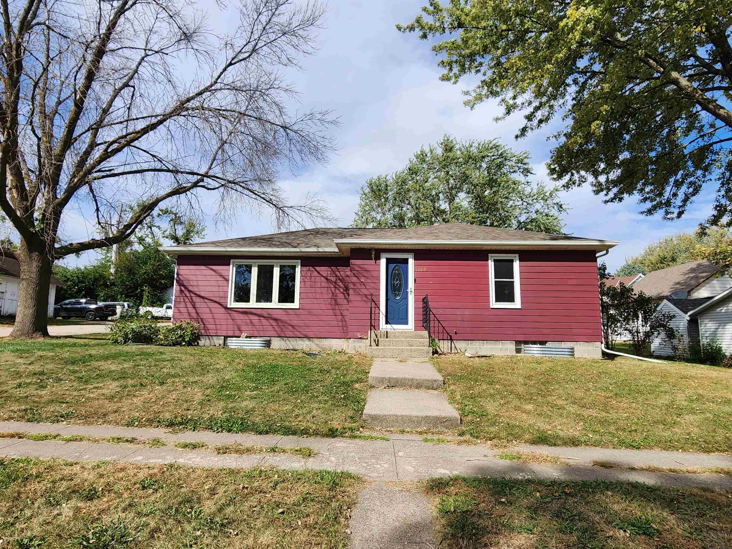 1008 4th Avenue						  						 , Alton						 , IA						  51003						  