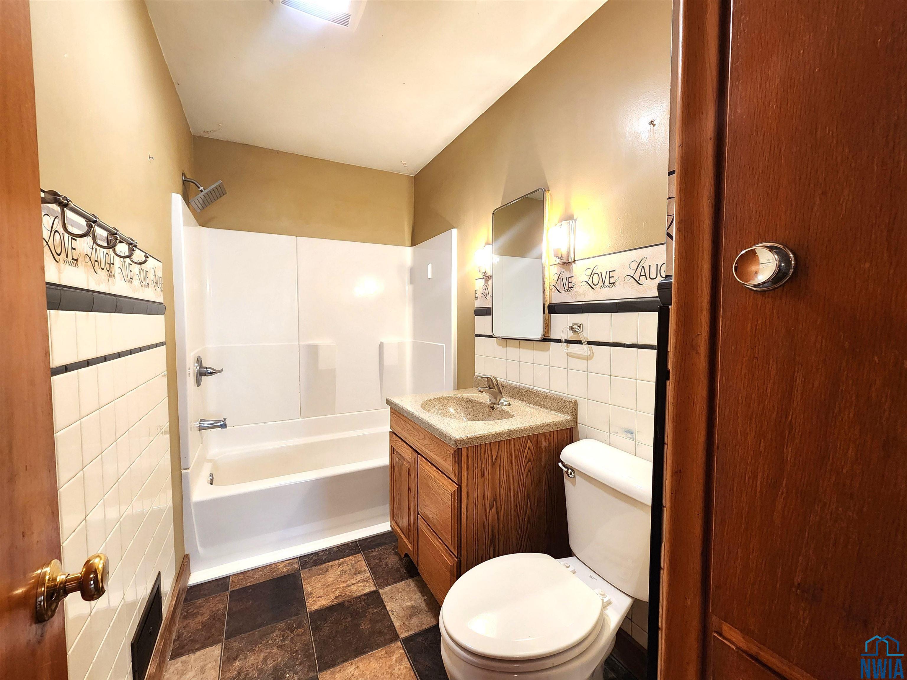 MLS #830524