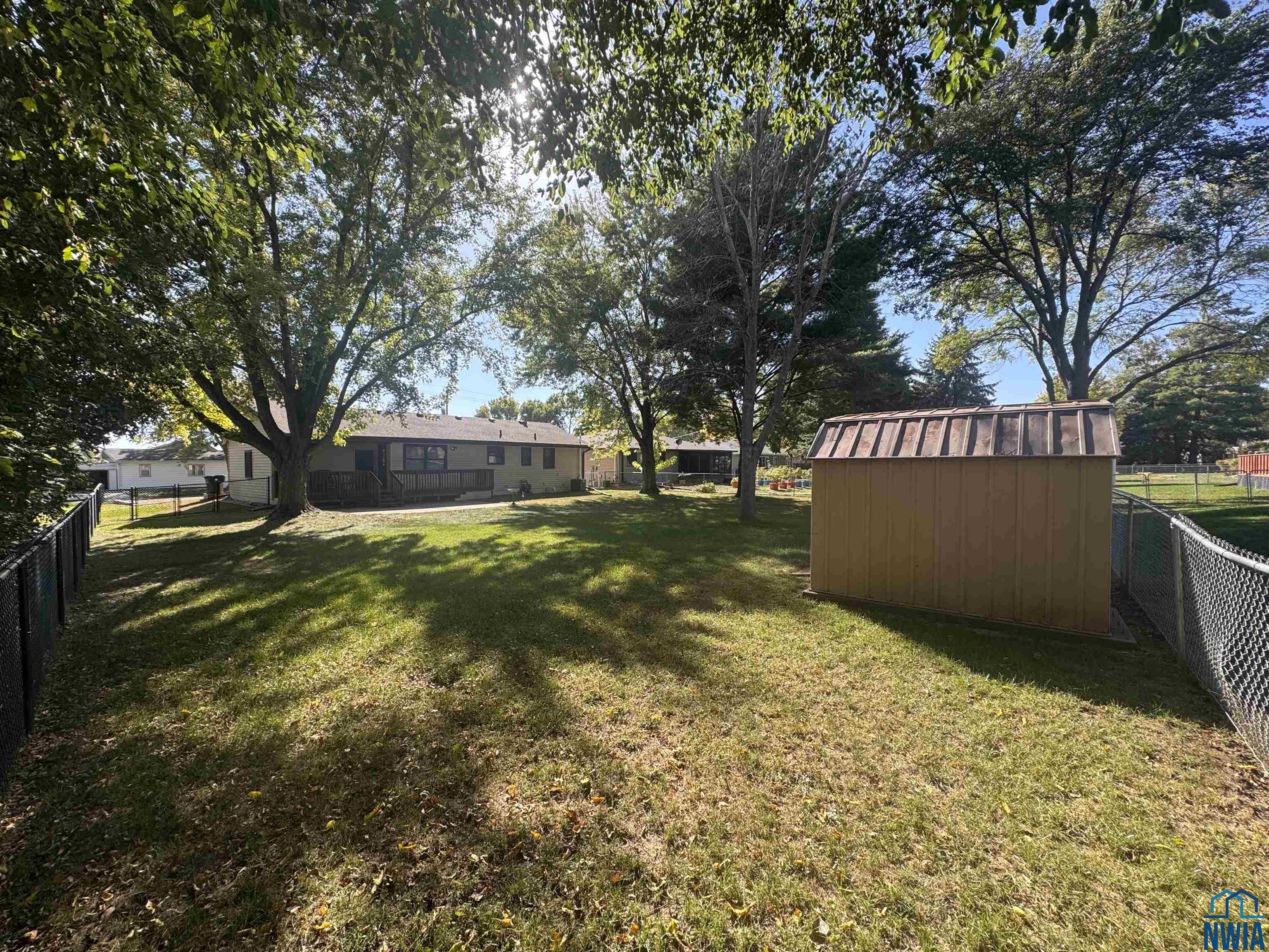 MLS #830525