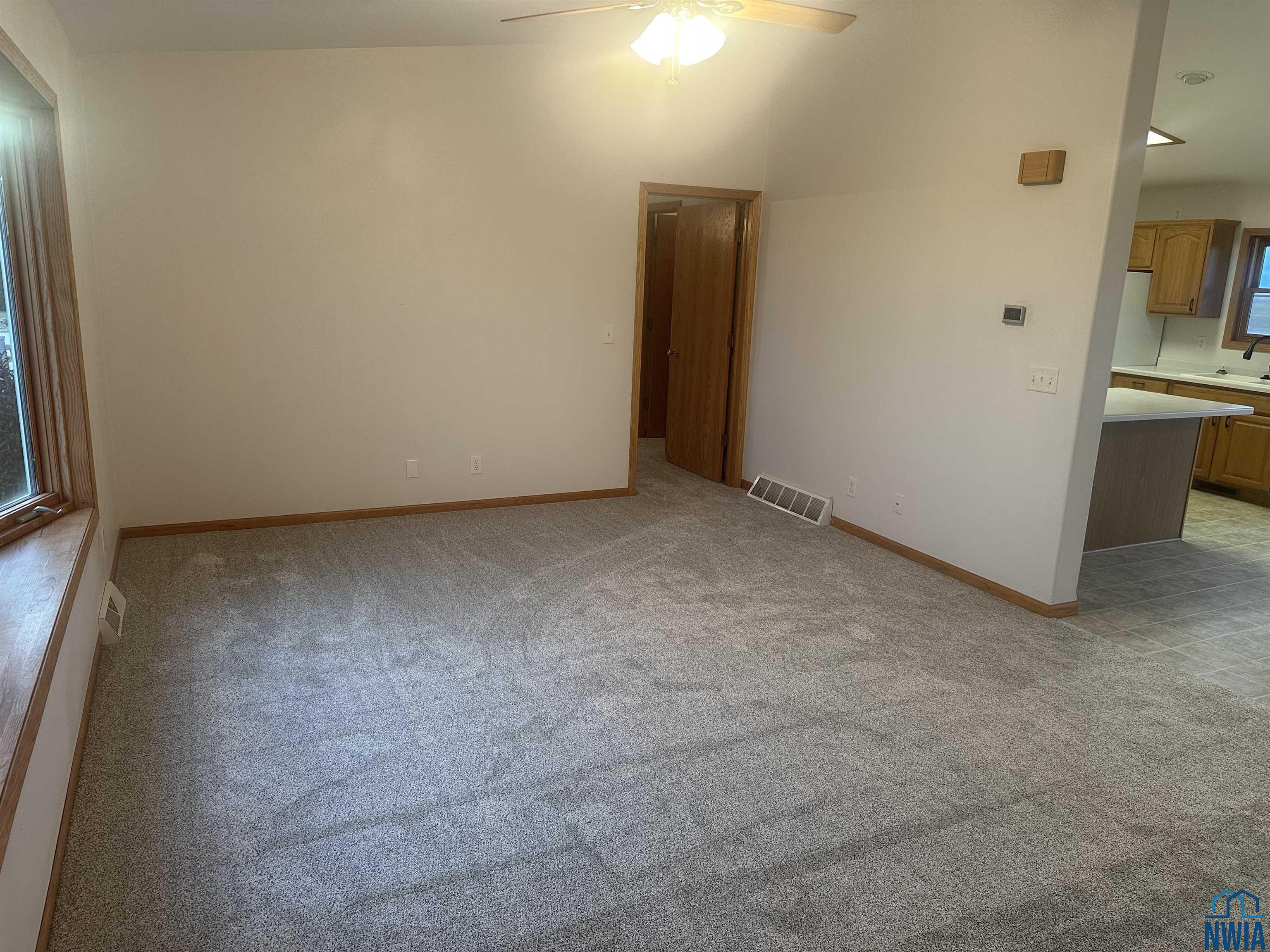 MLS #830527