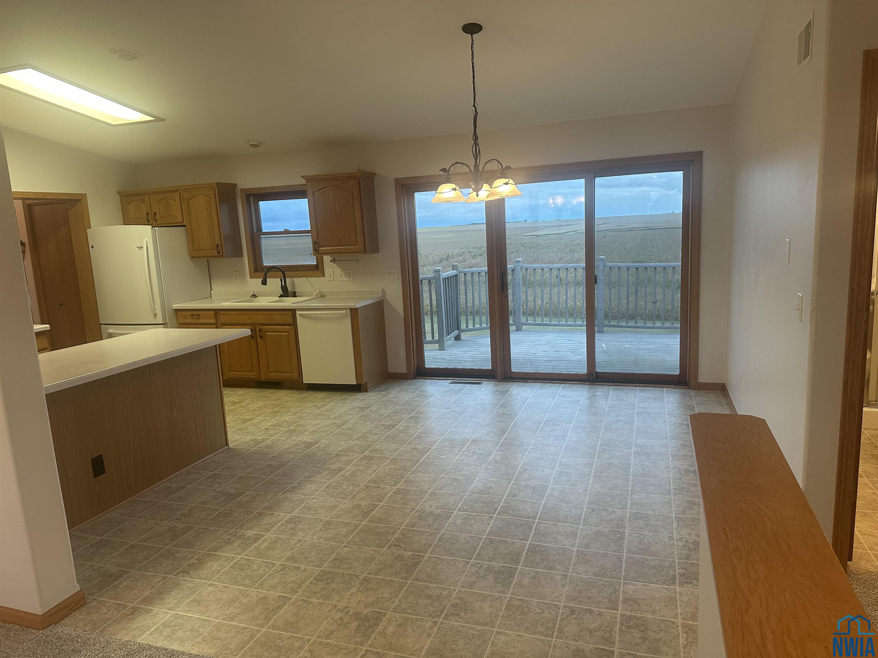 MLS #830527