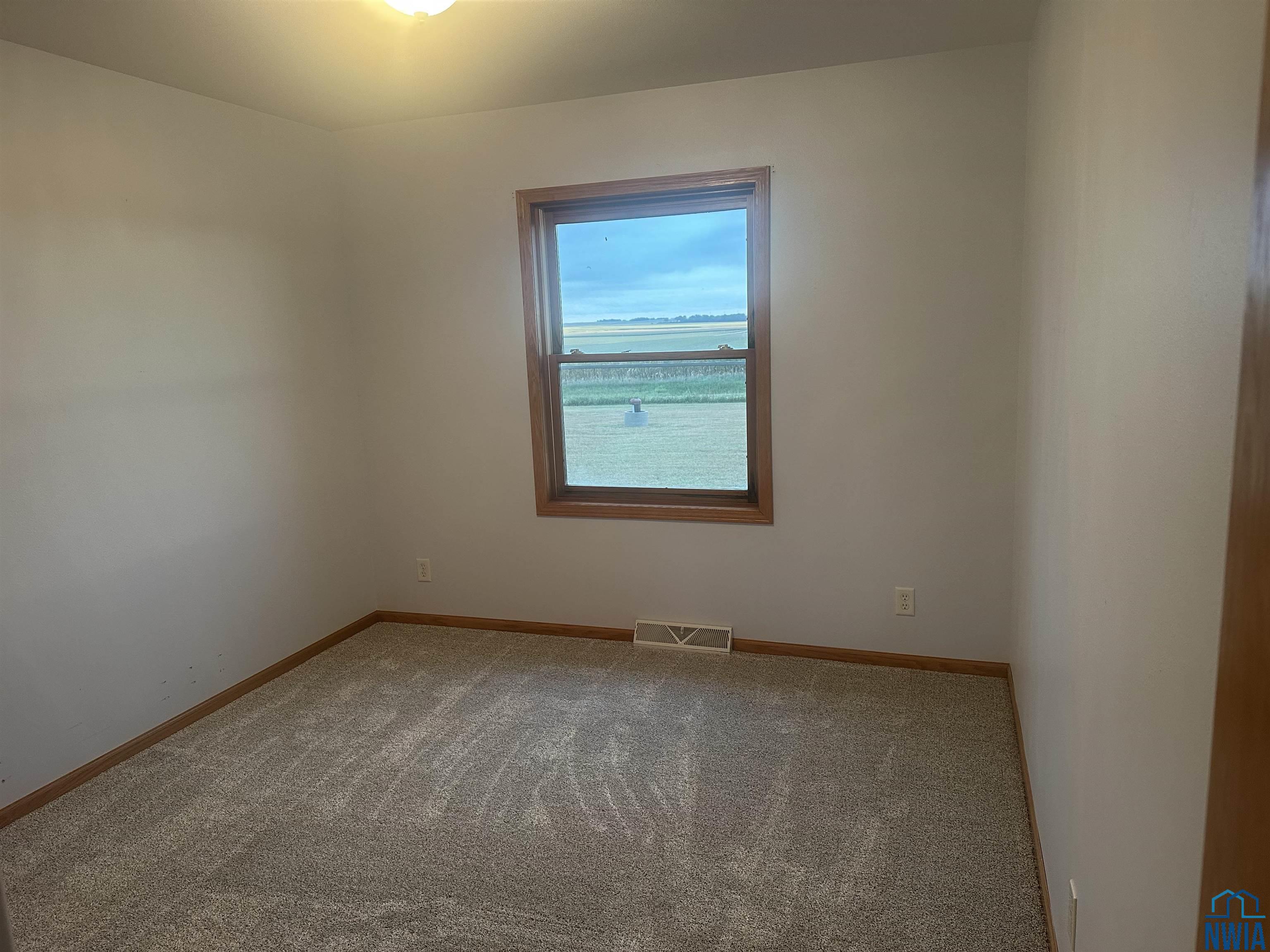 MLS #830527
