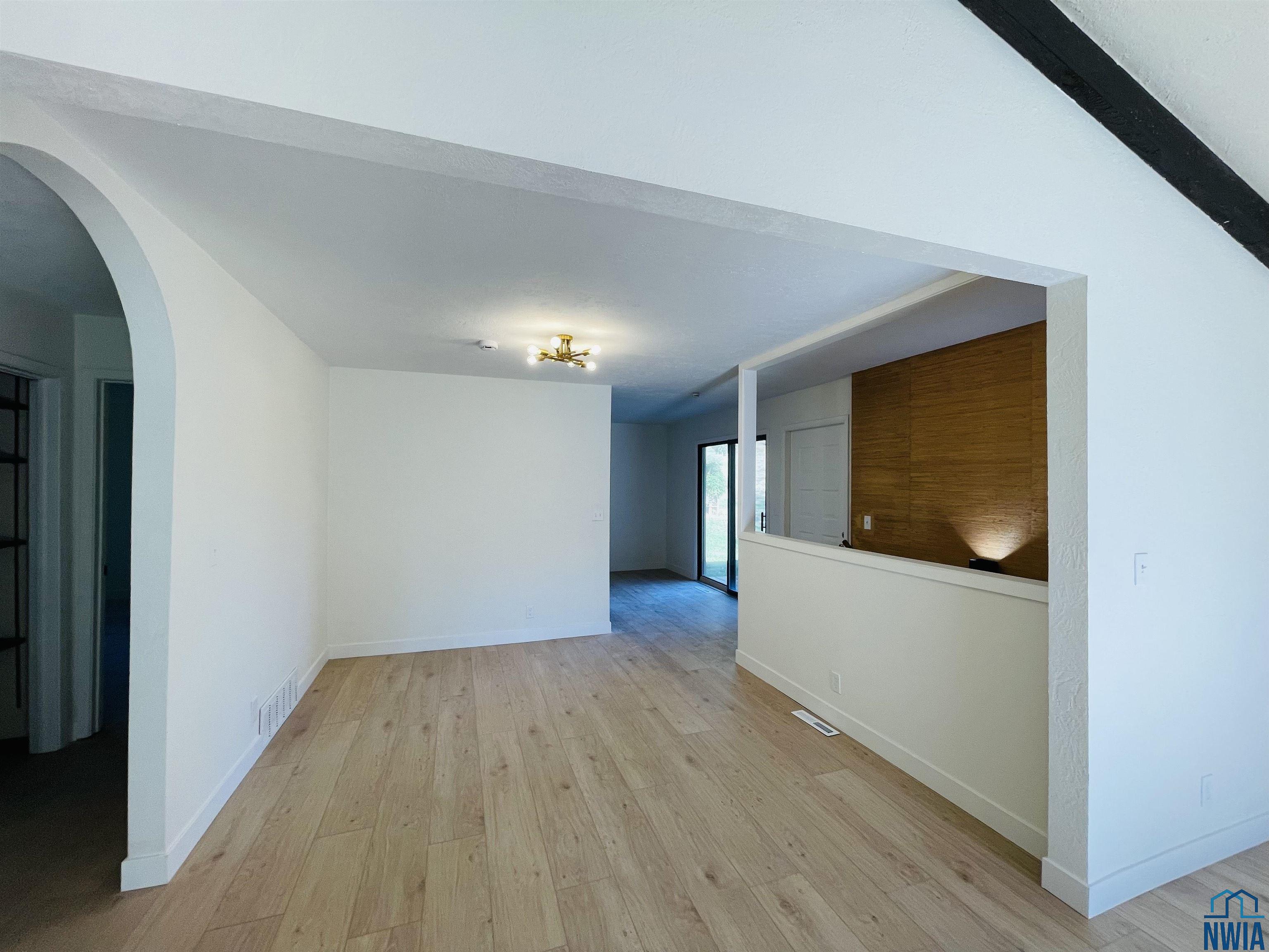 MLS #830533
