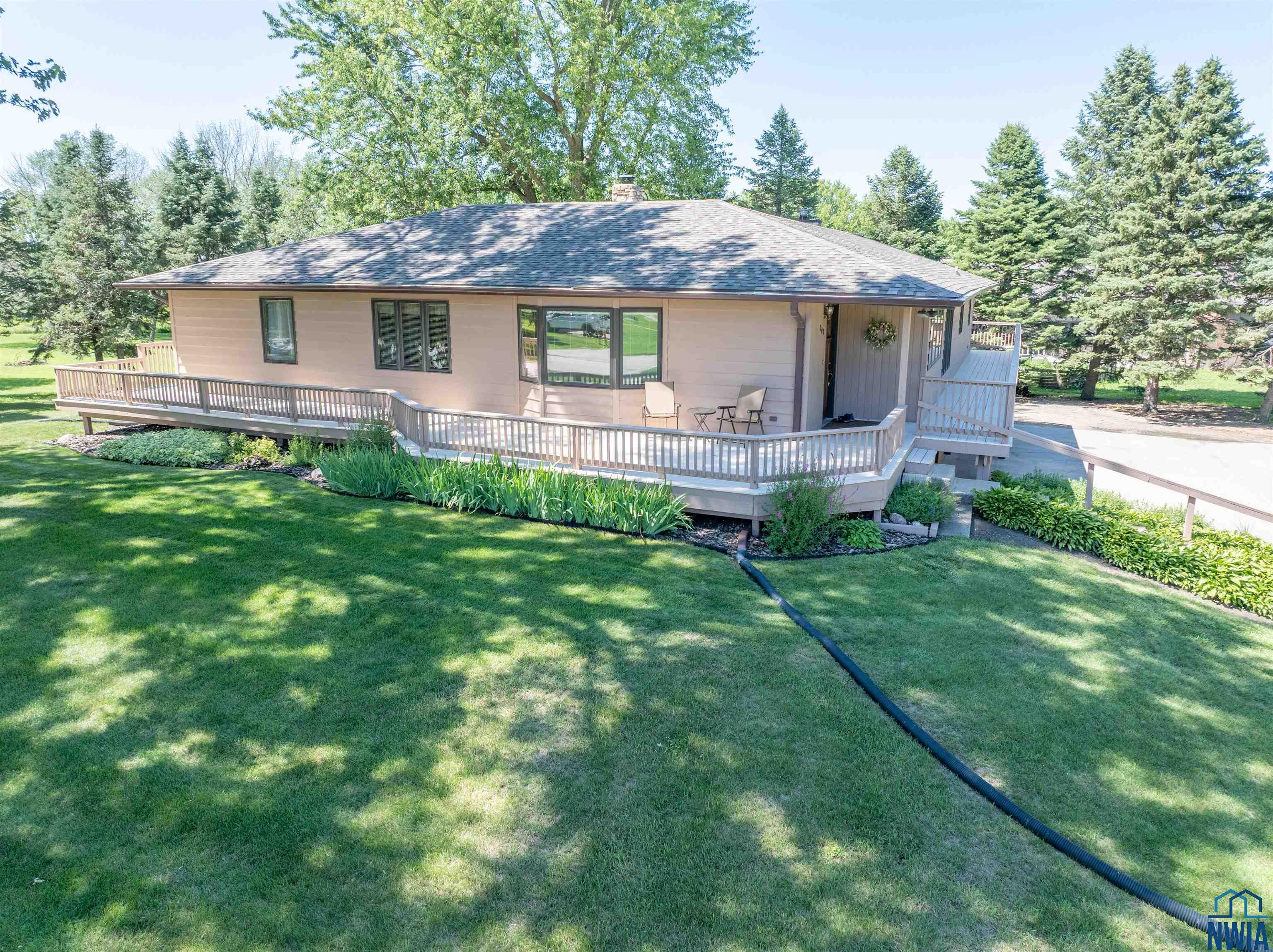 MLS #830541