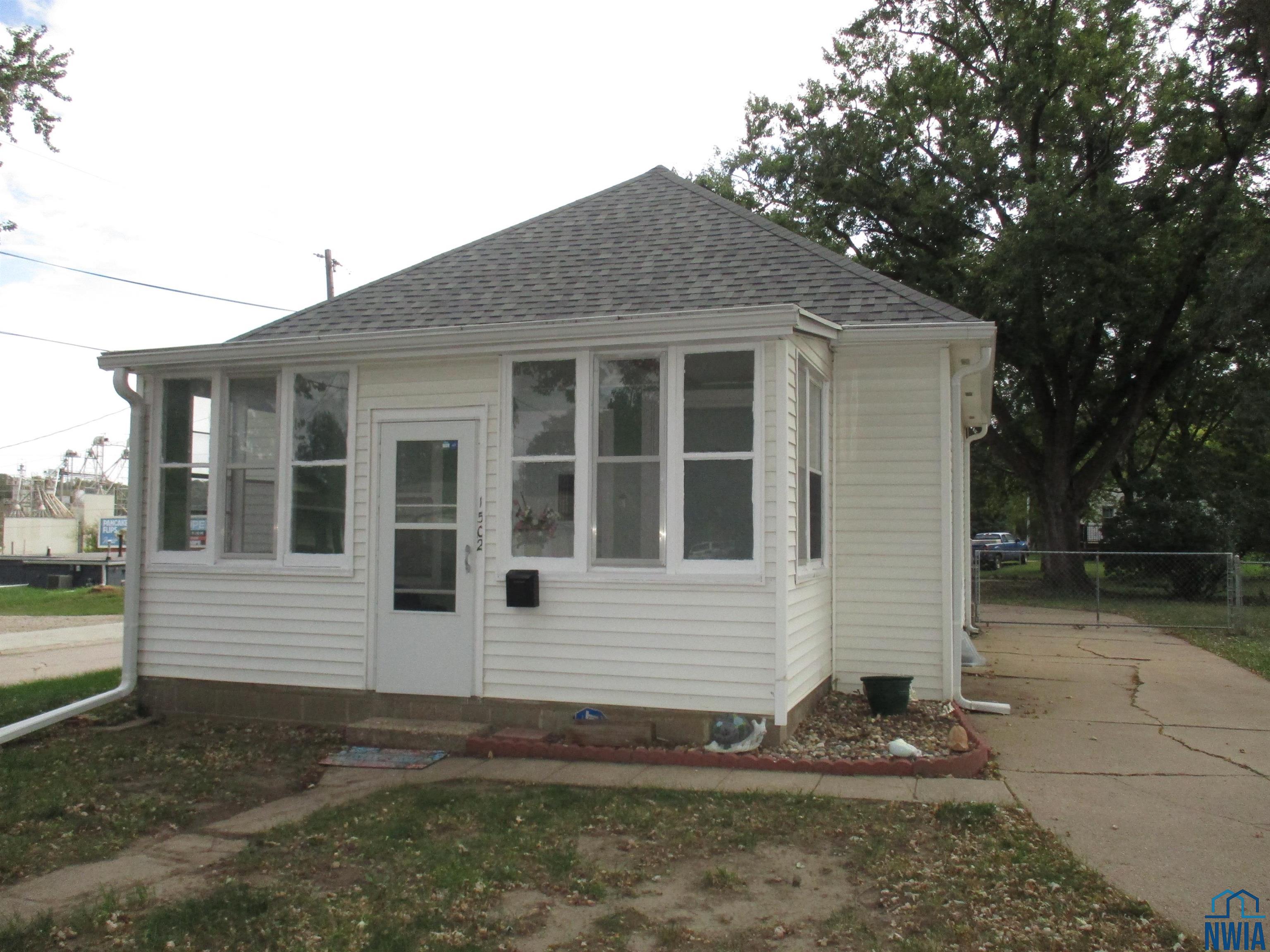 MLS #830544
