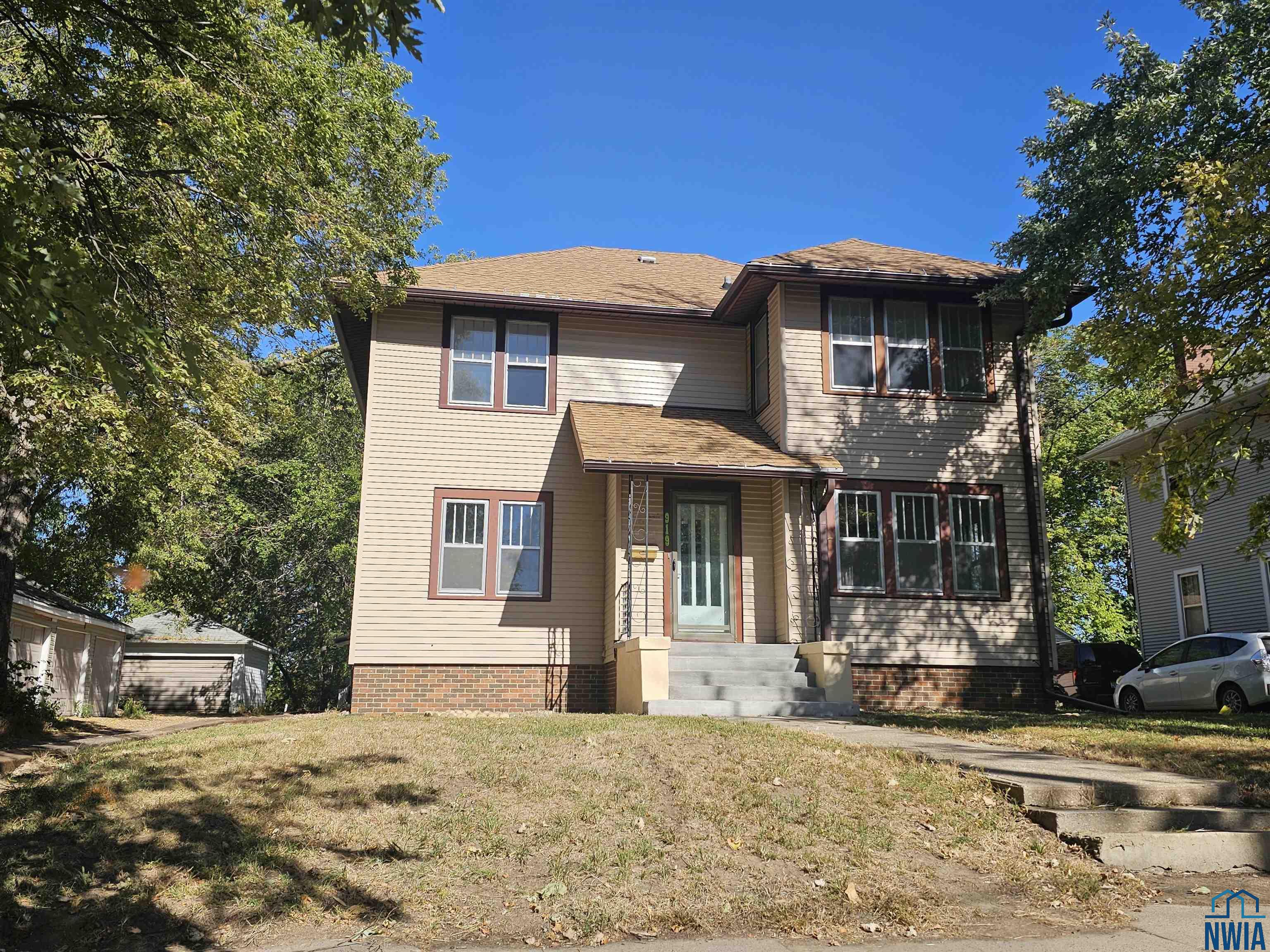 919 28th Street, Sioux City, IA 51104 