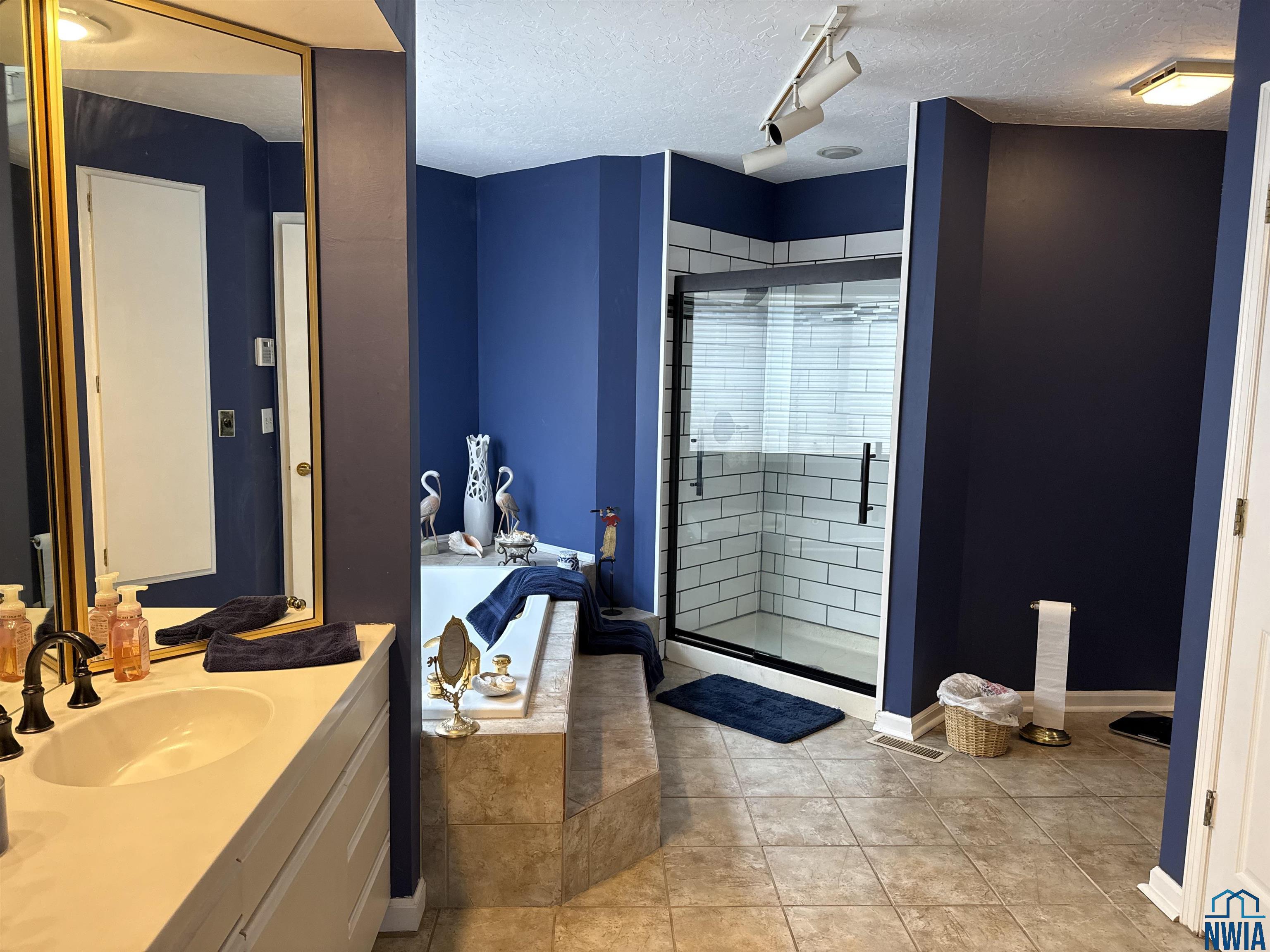 MLS #830554