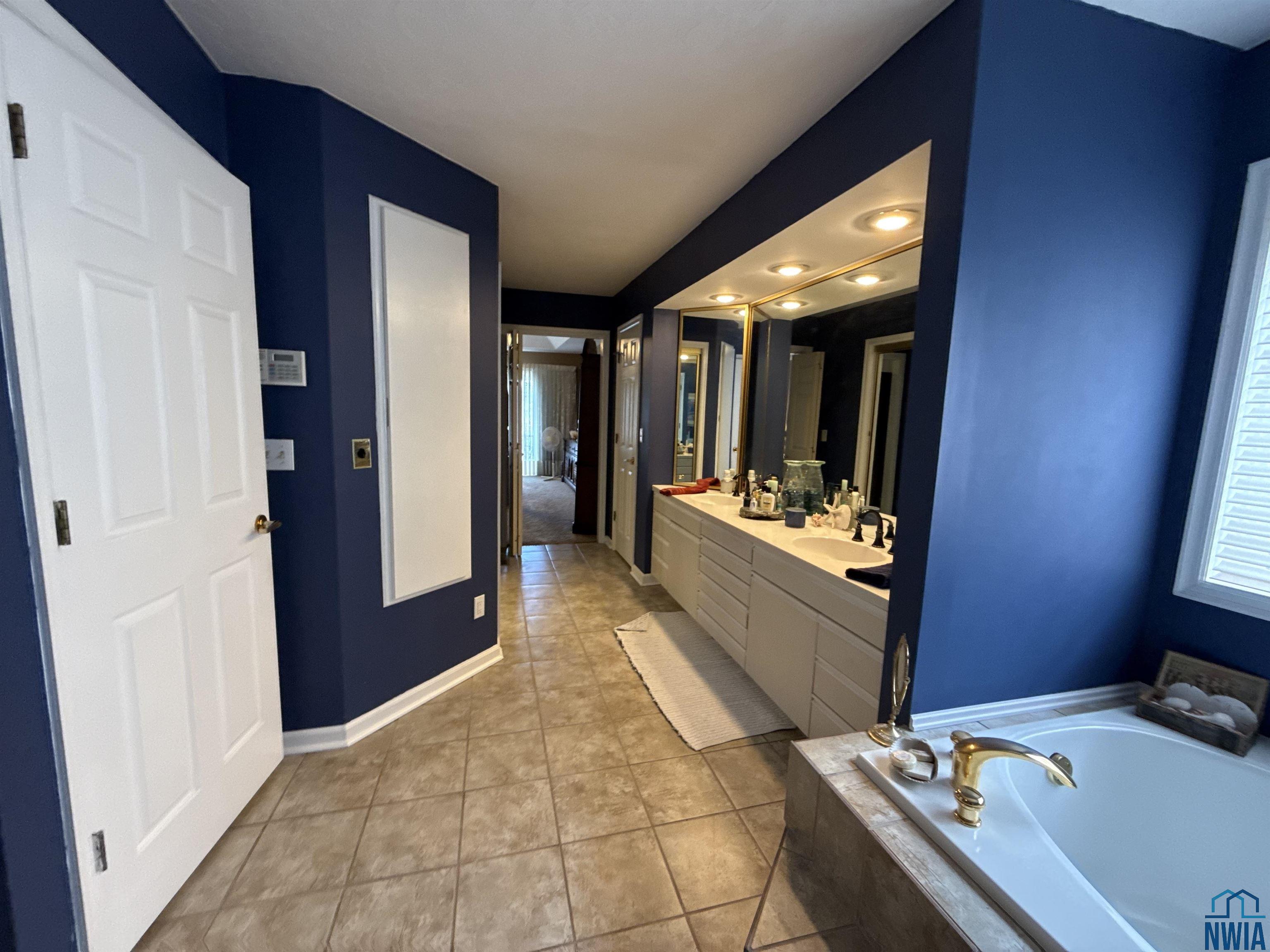 MLS #830554