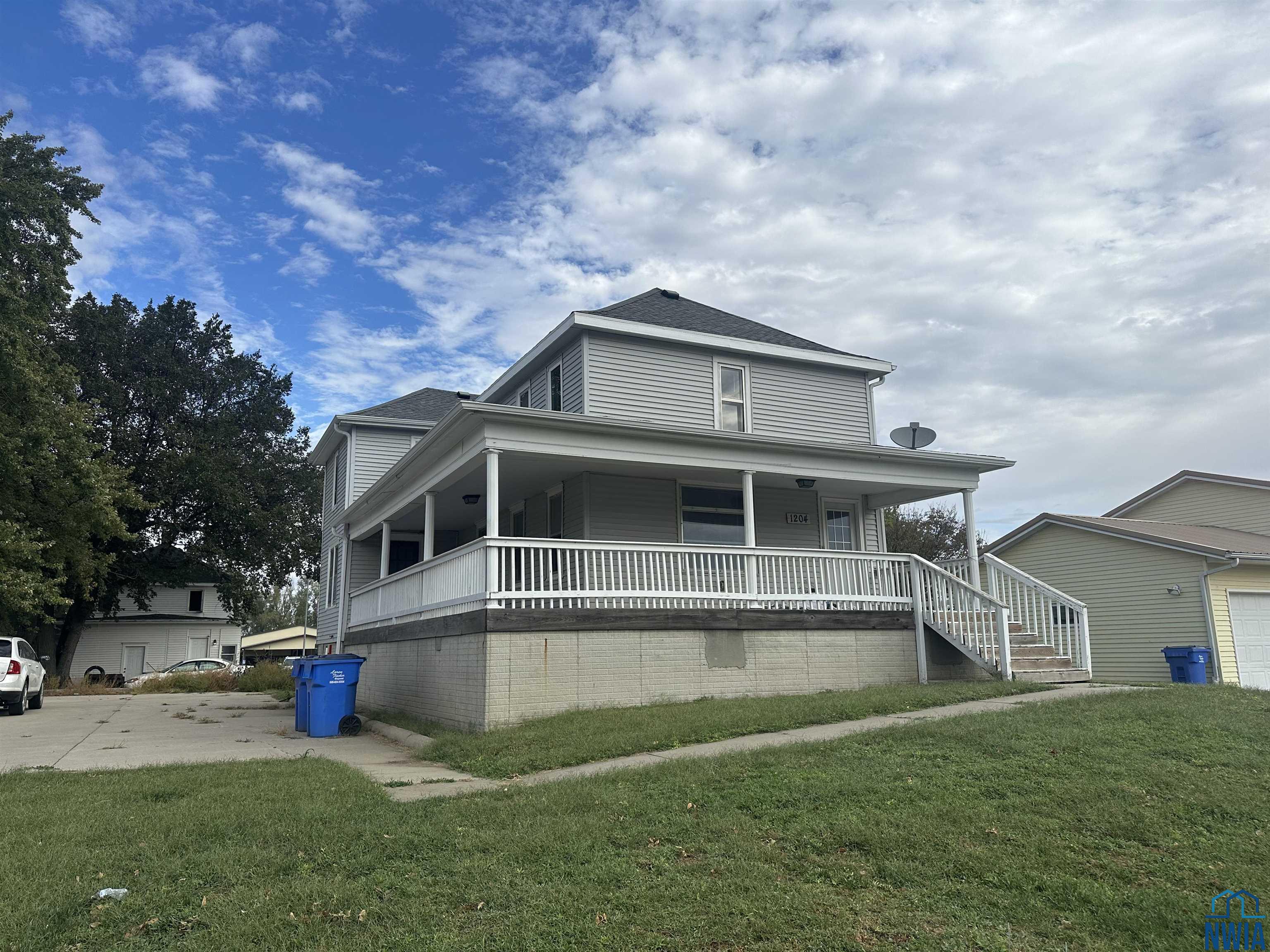 MLS #830557