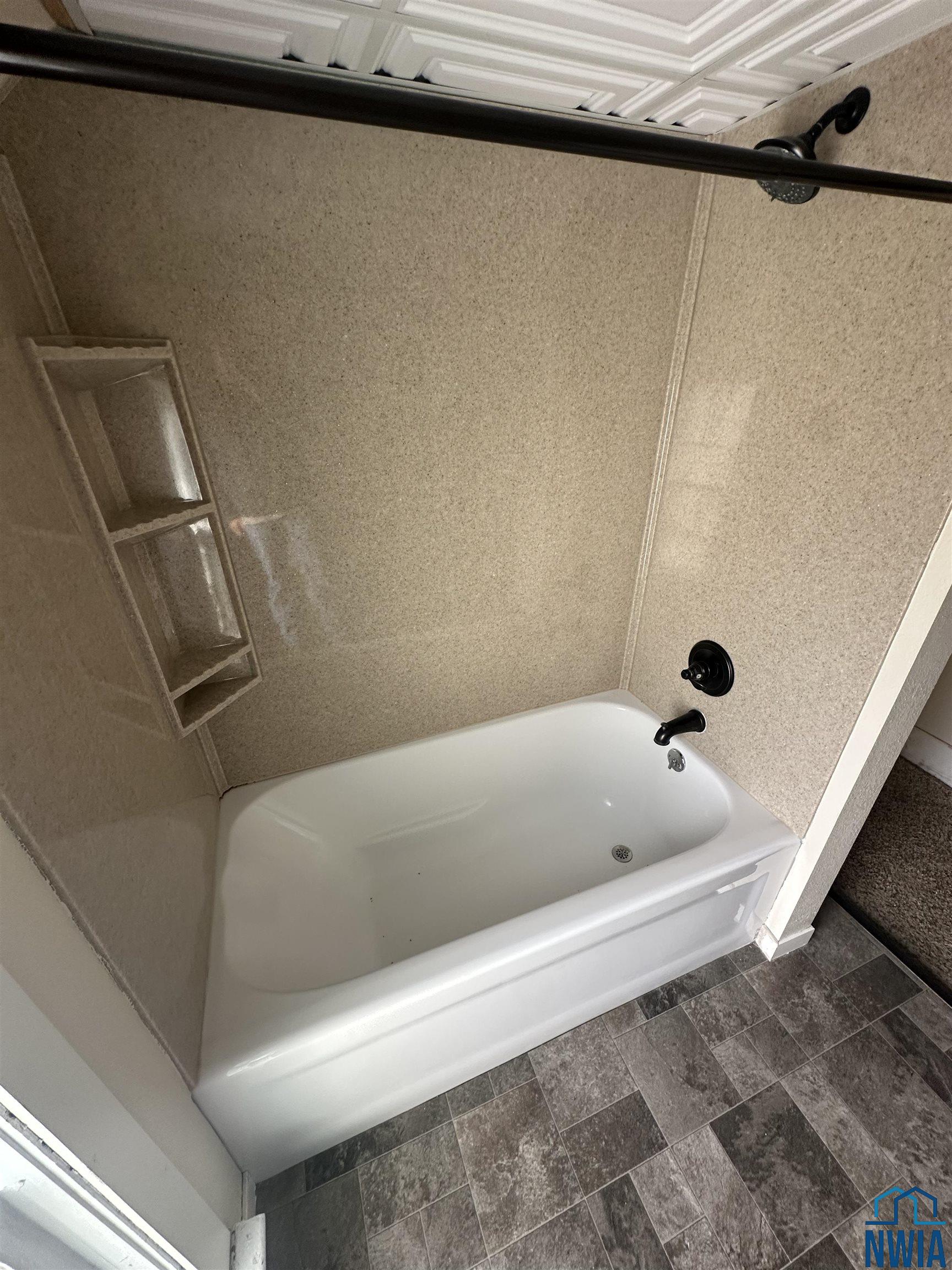 MLS #830557