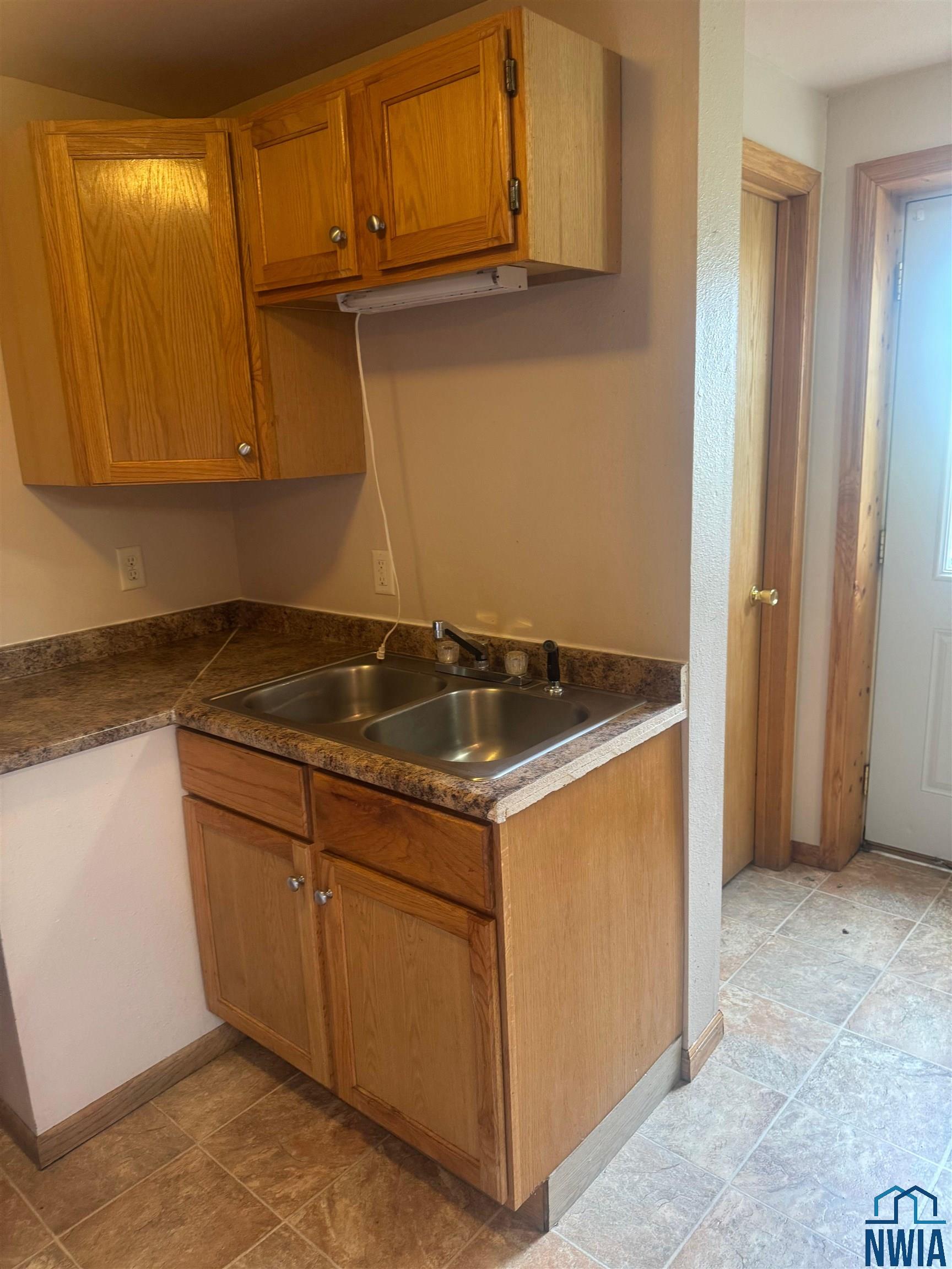 MLS #830557