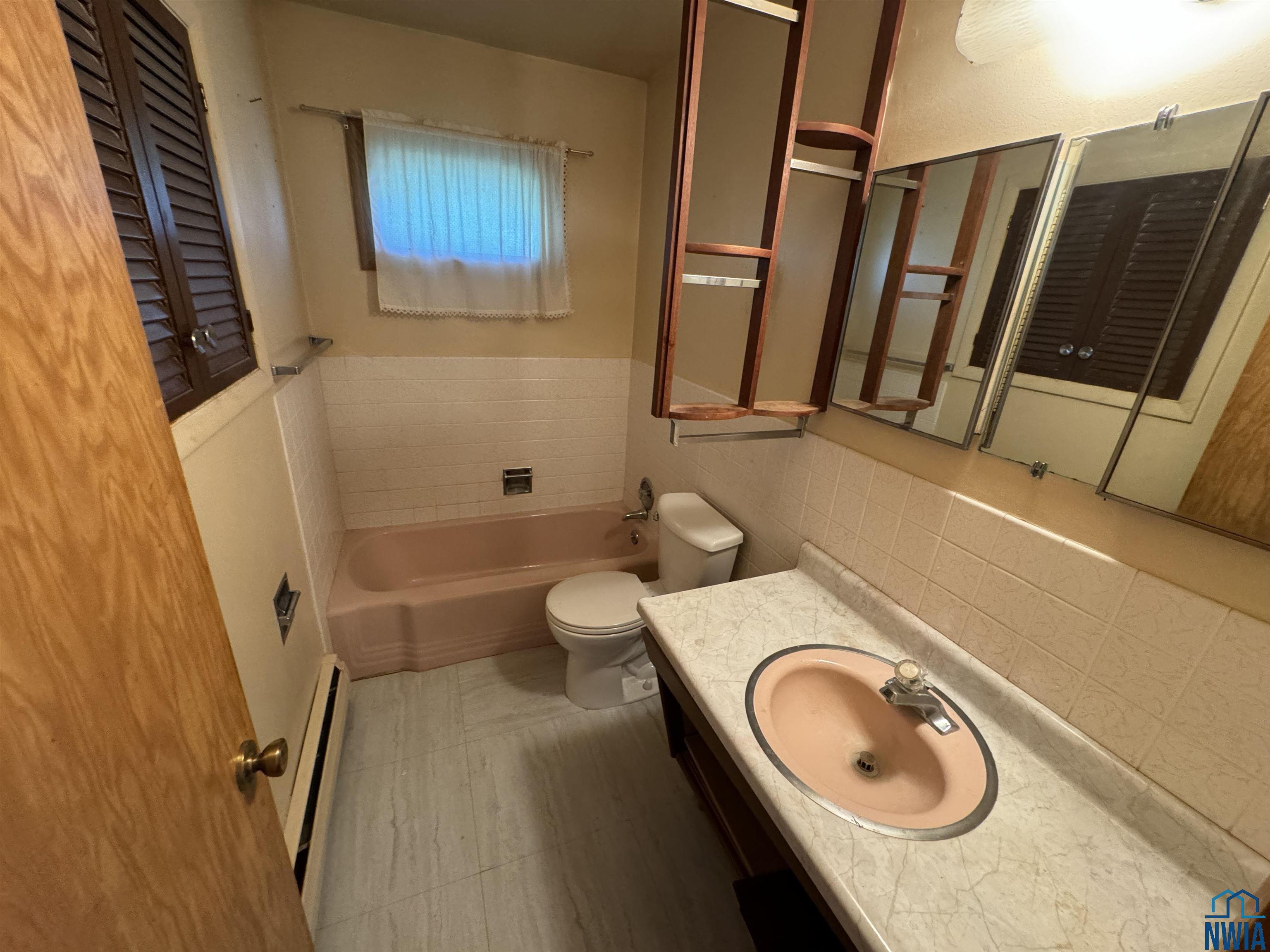 MLS #830558