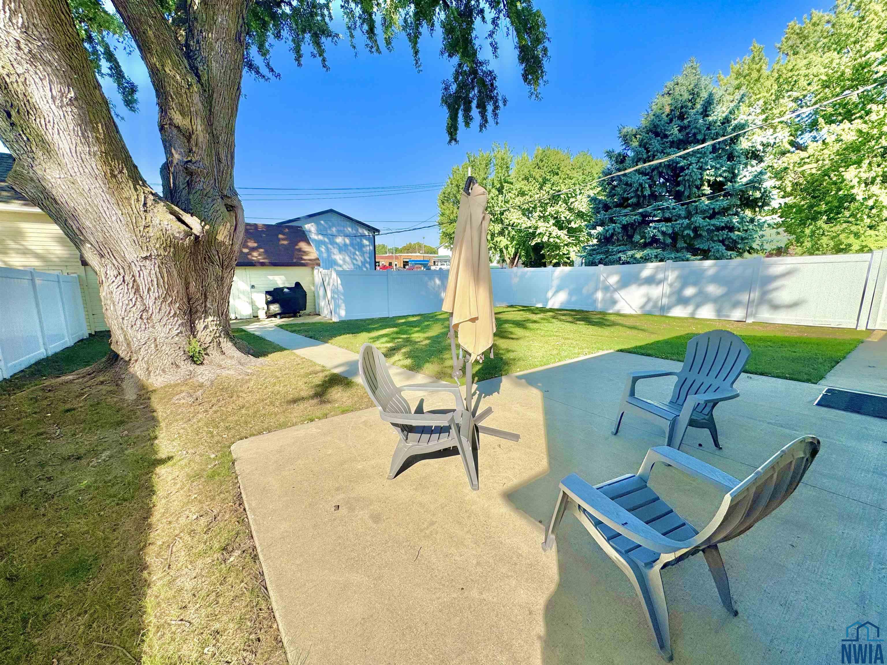 MLS #830561