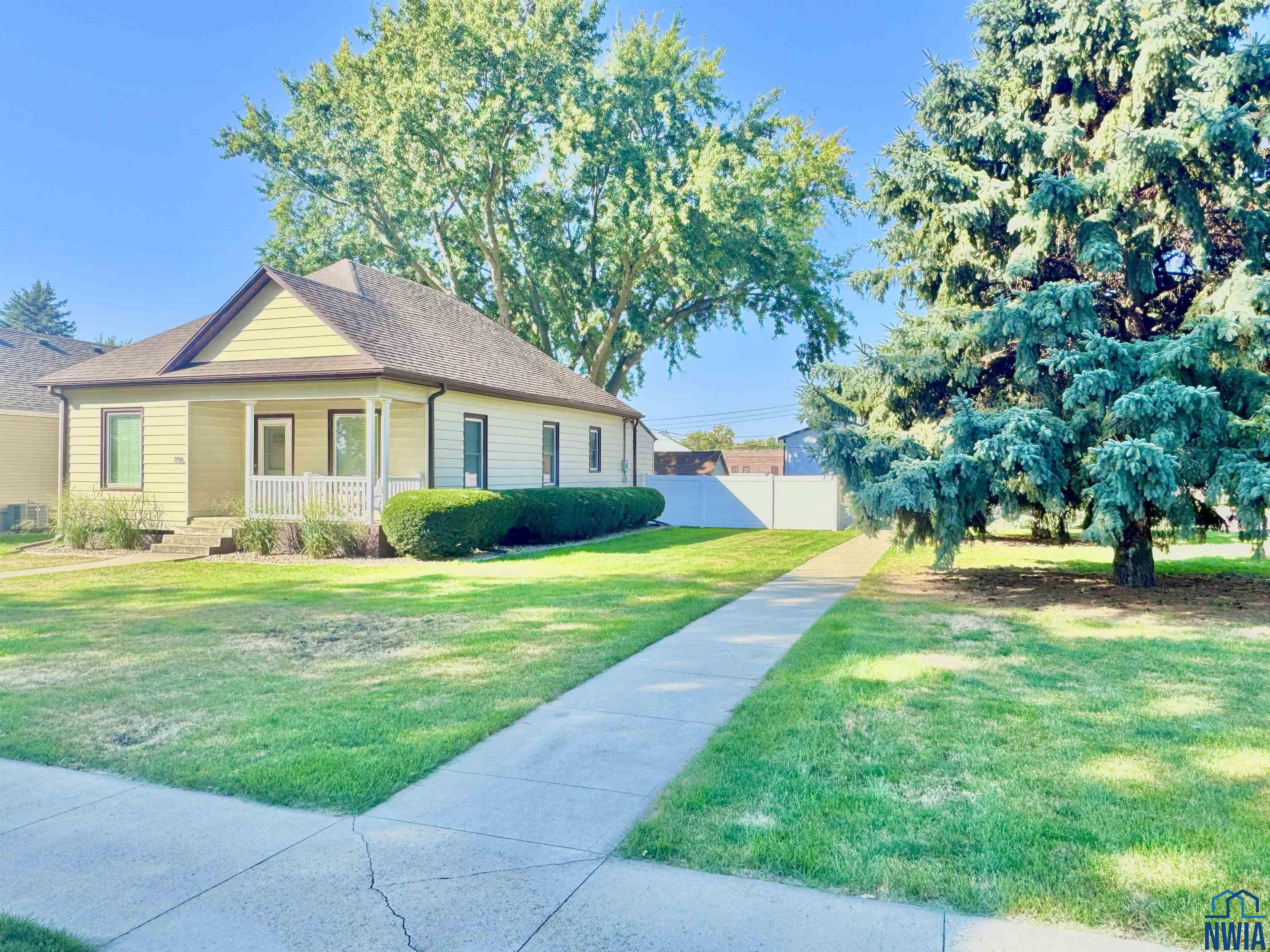 MLS #830561