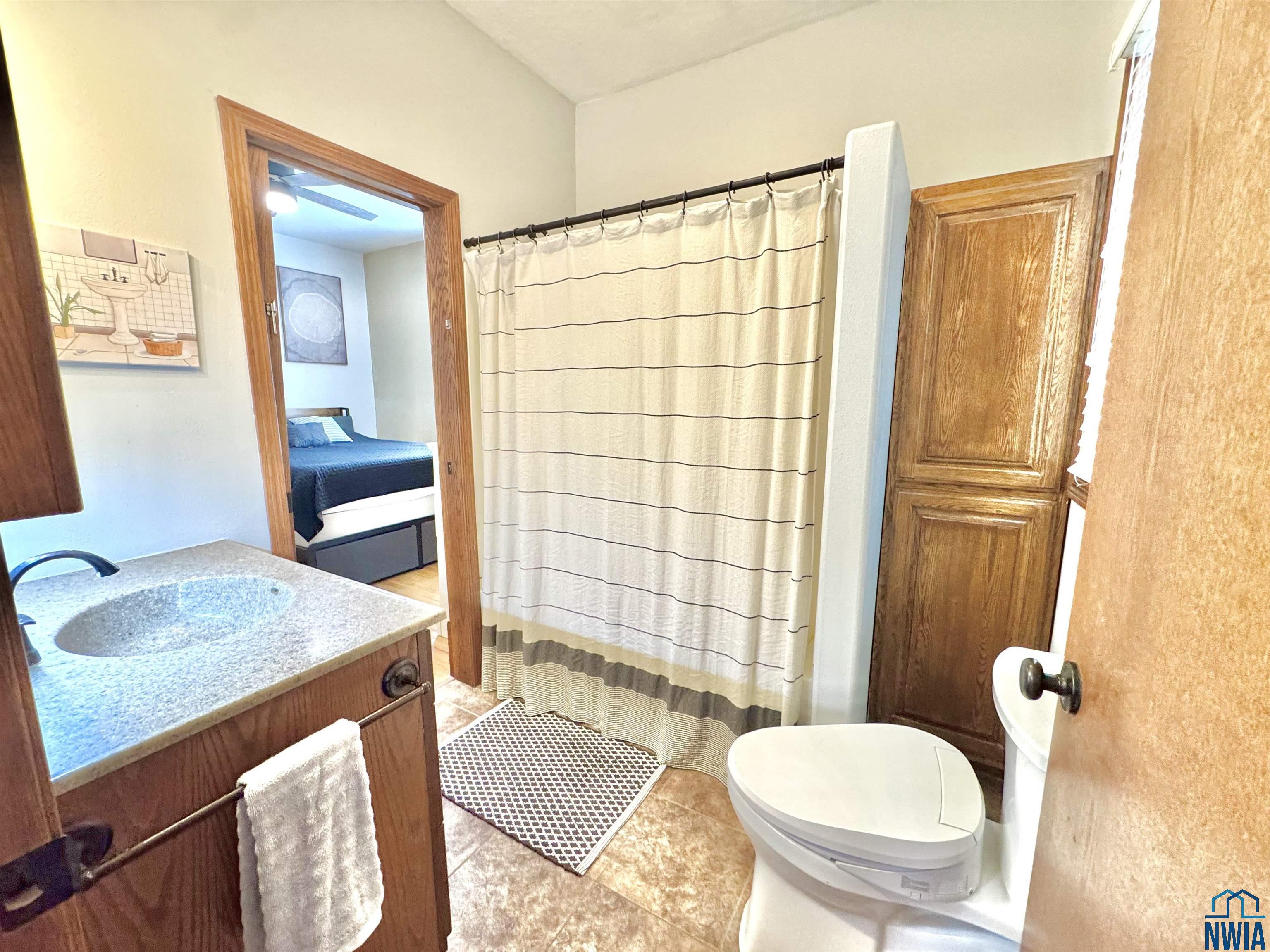 MLS #830561