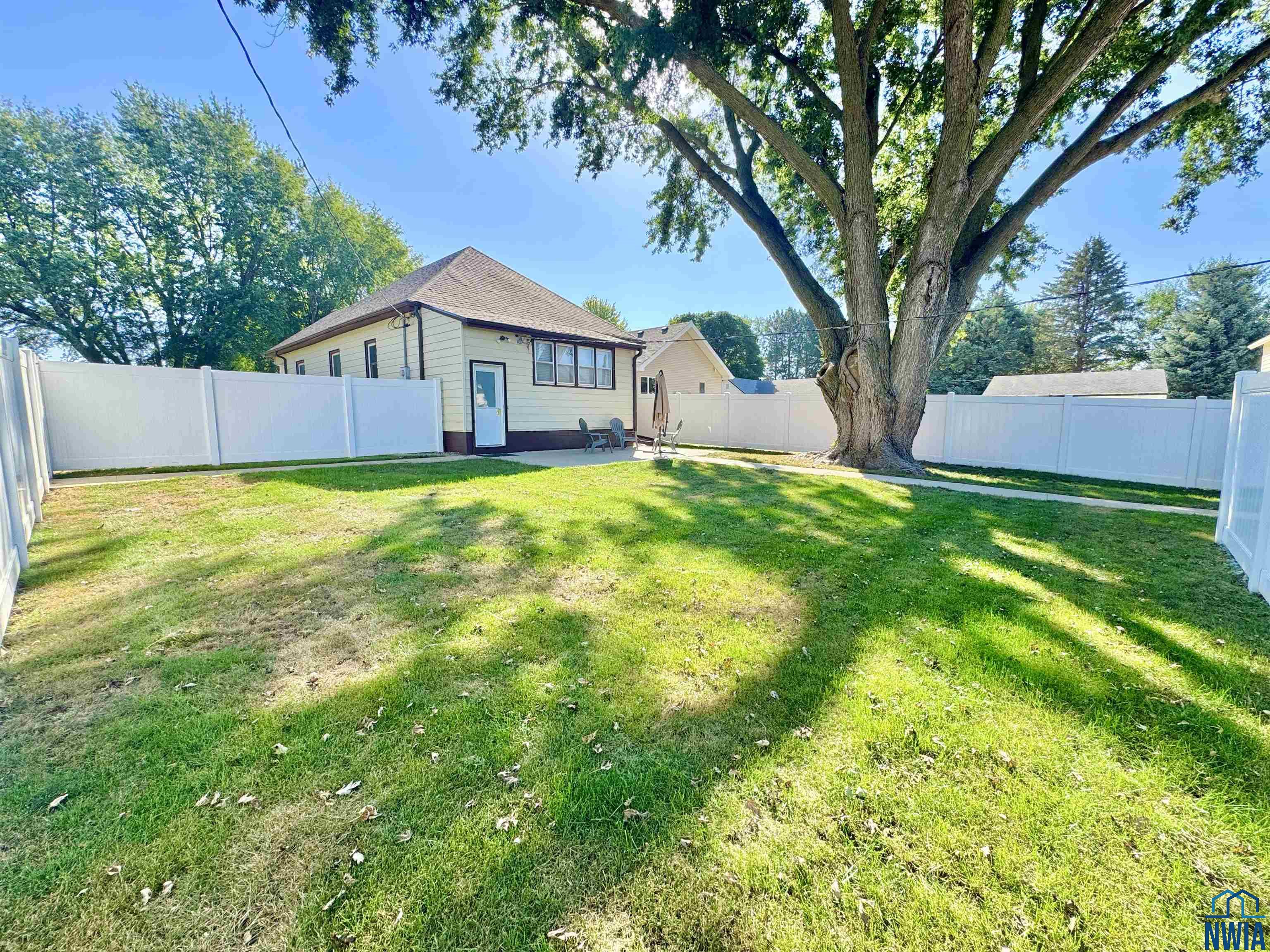 MLS #830561