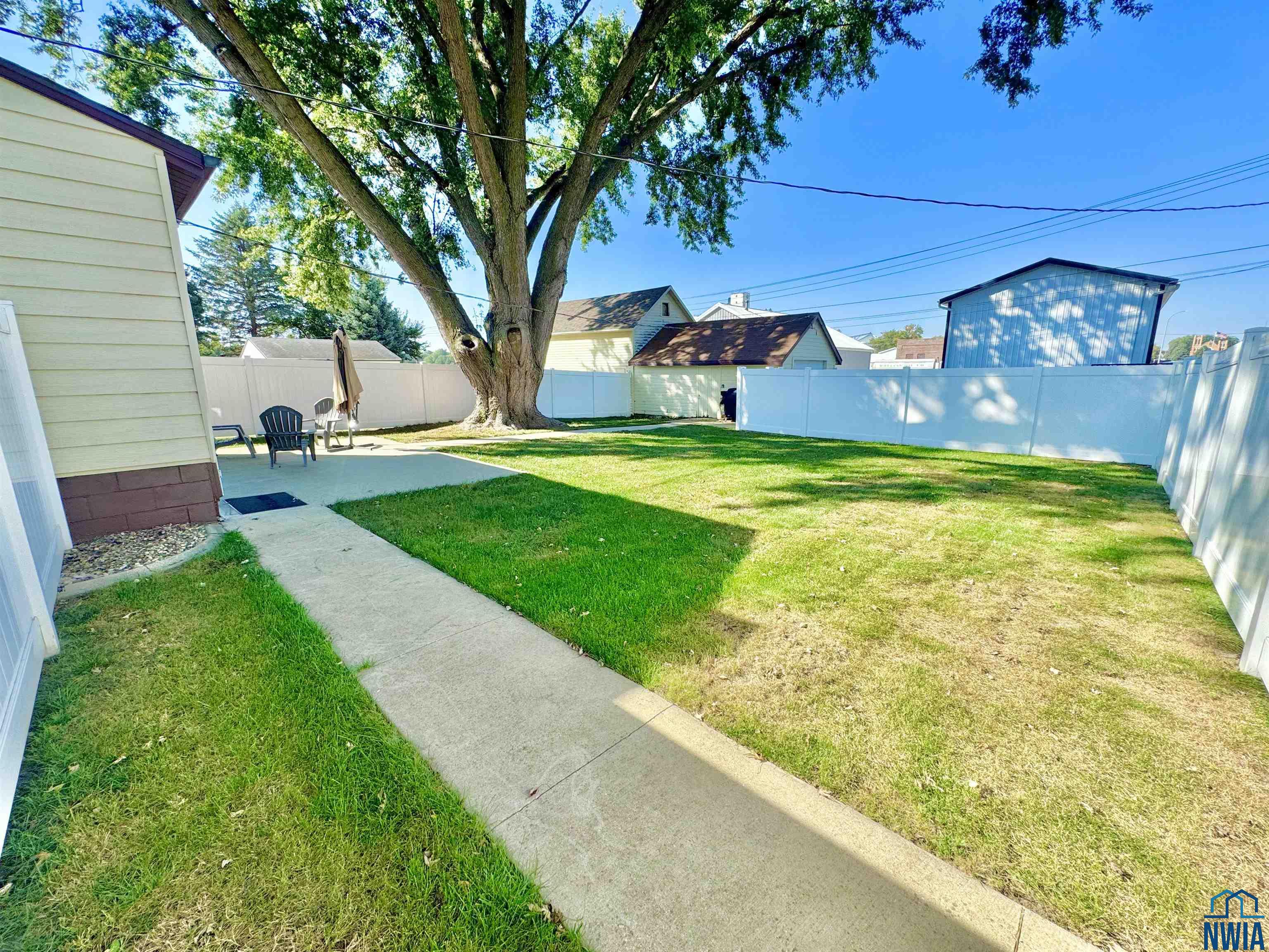 MLS #830561