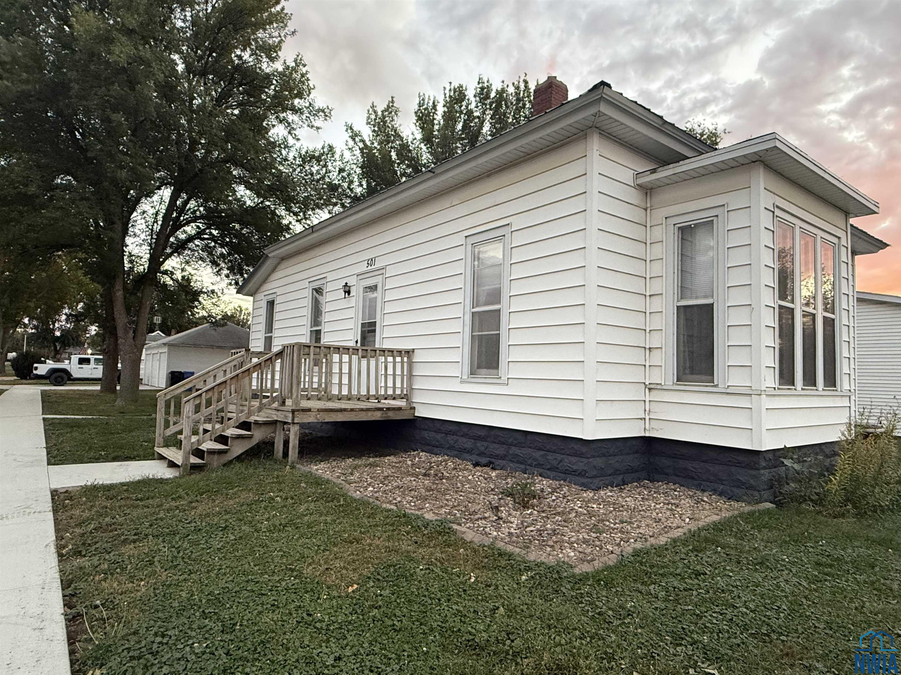 MLS #830563