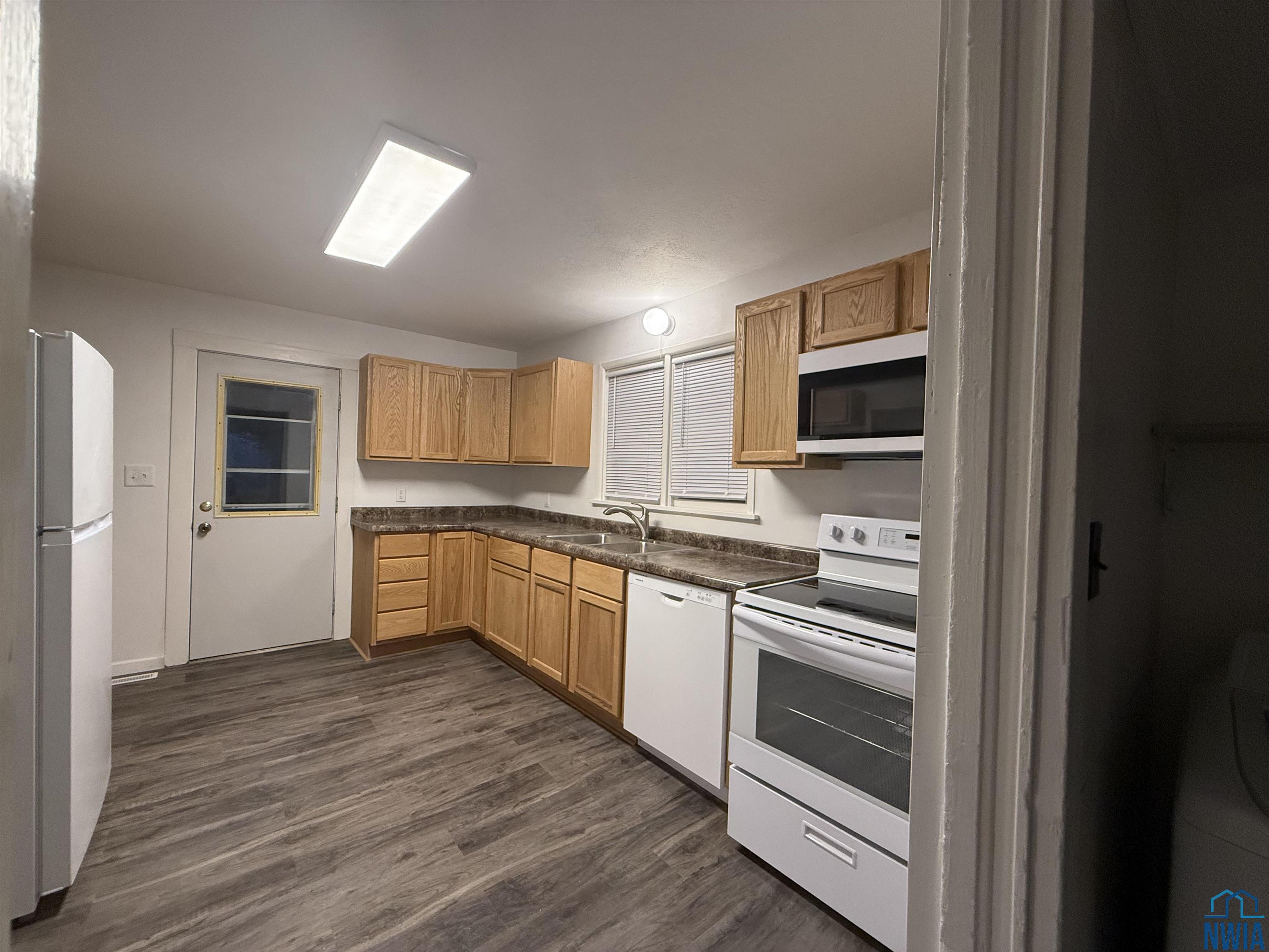 MLS #830563