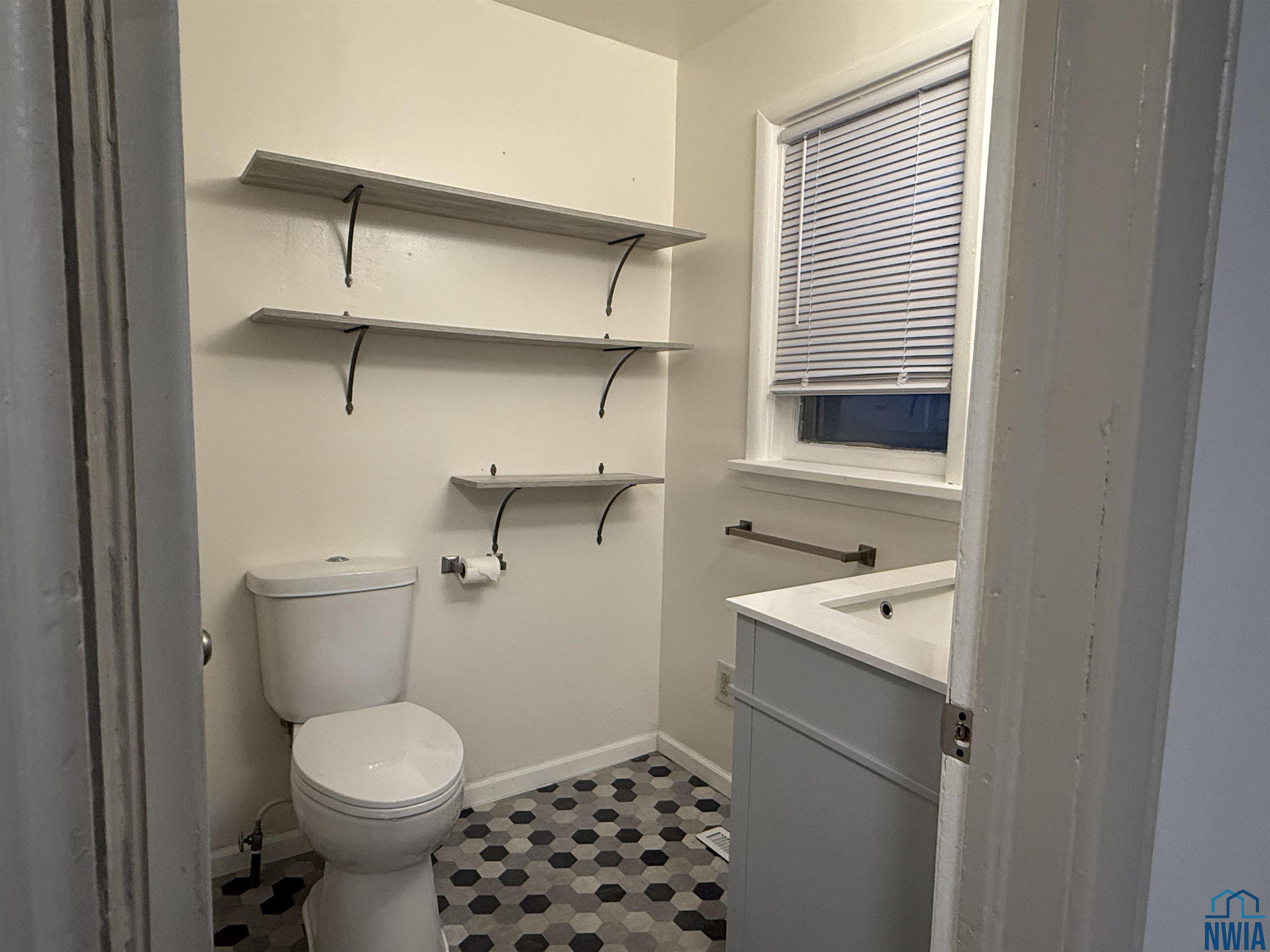 MLS #830563
